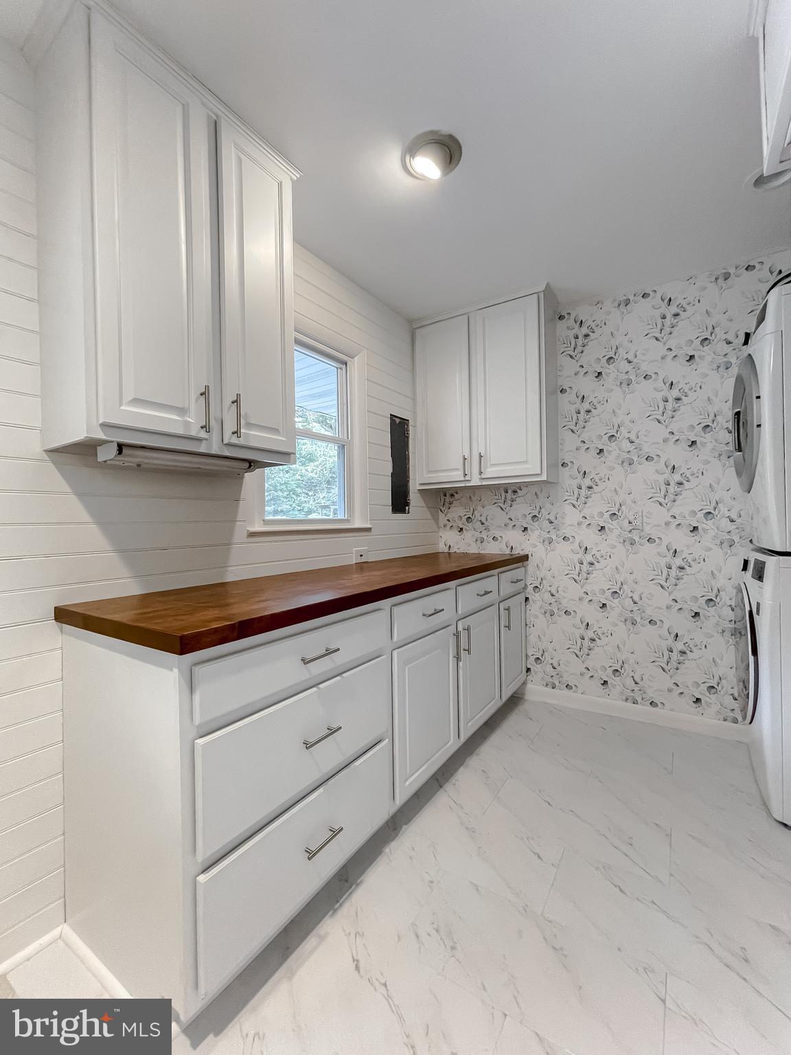 TUDOR PARK - Residential