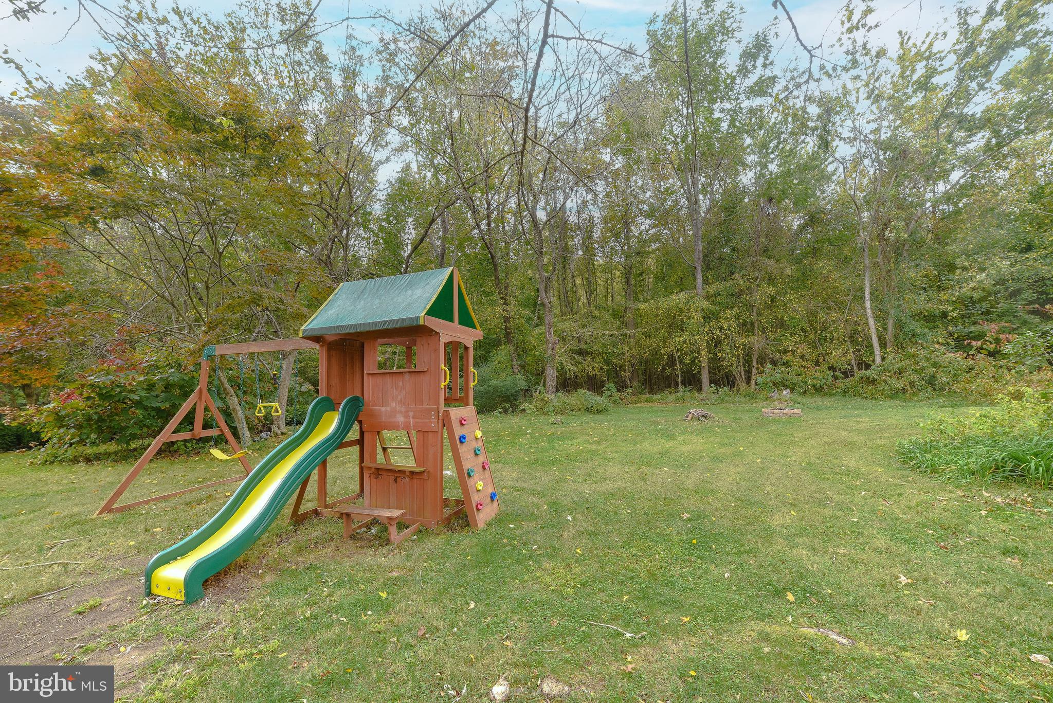 TUDOR PARK - Residential