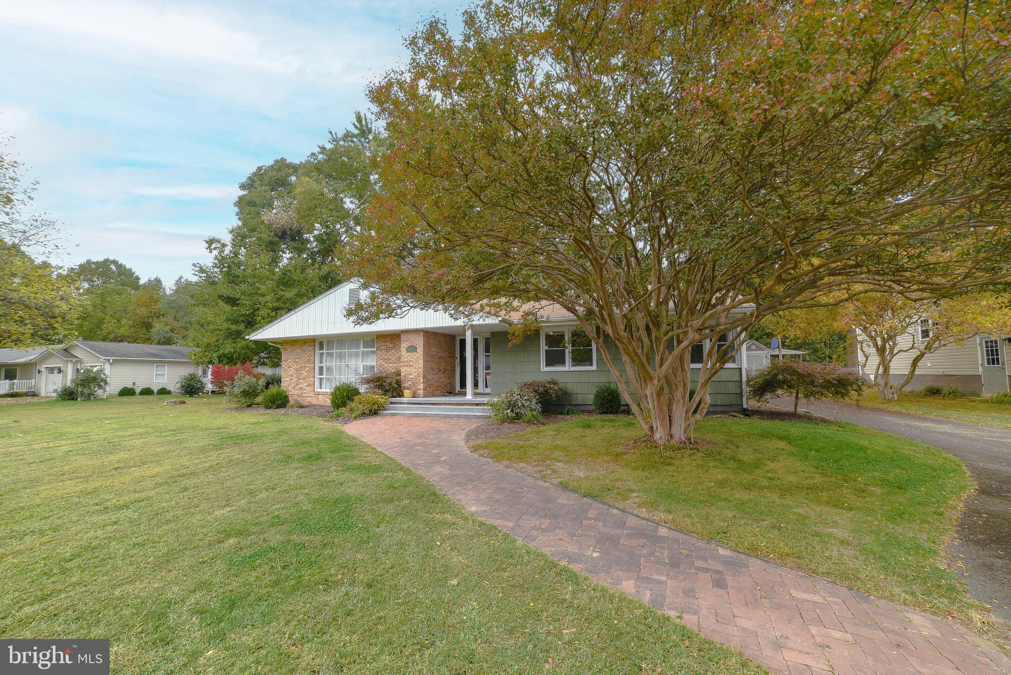 TUDOR PARK - Residential