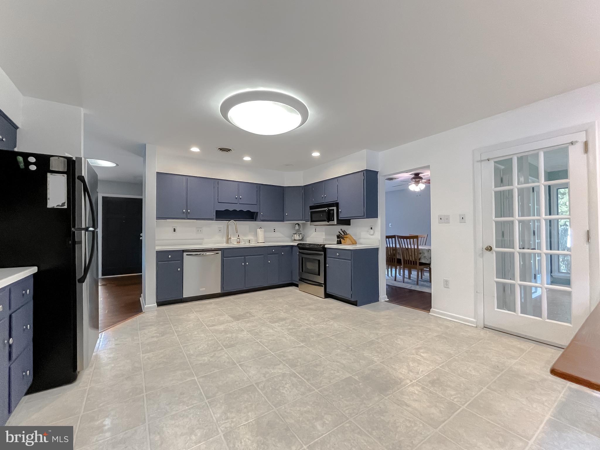 TUDOR PARK - Residential