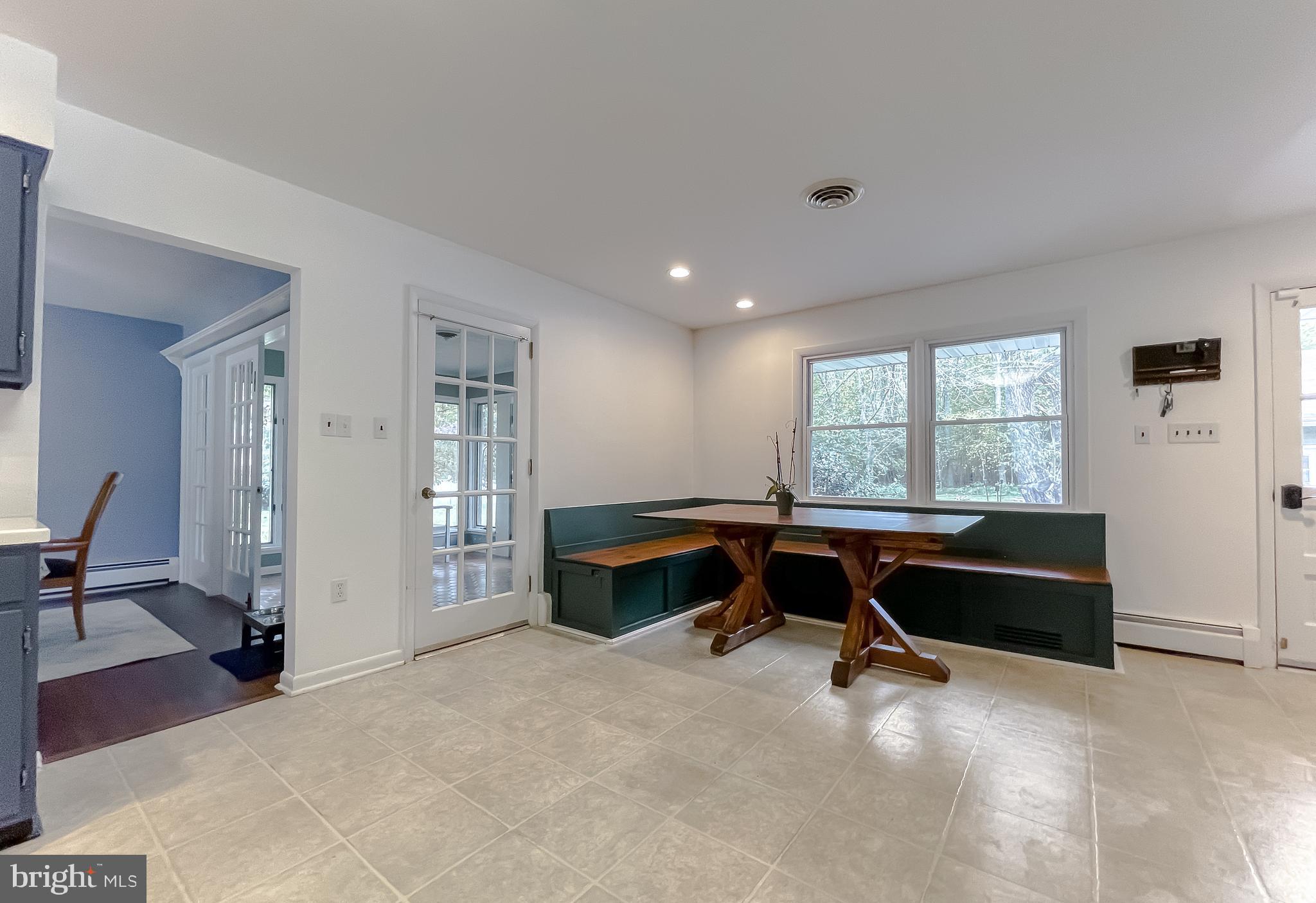 TUDOR PARK - Residential