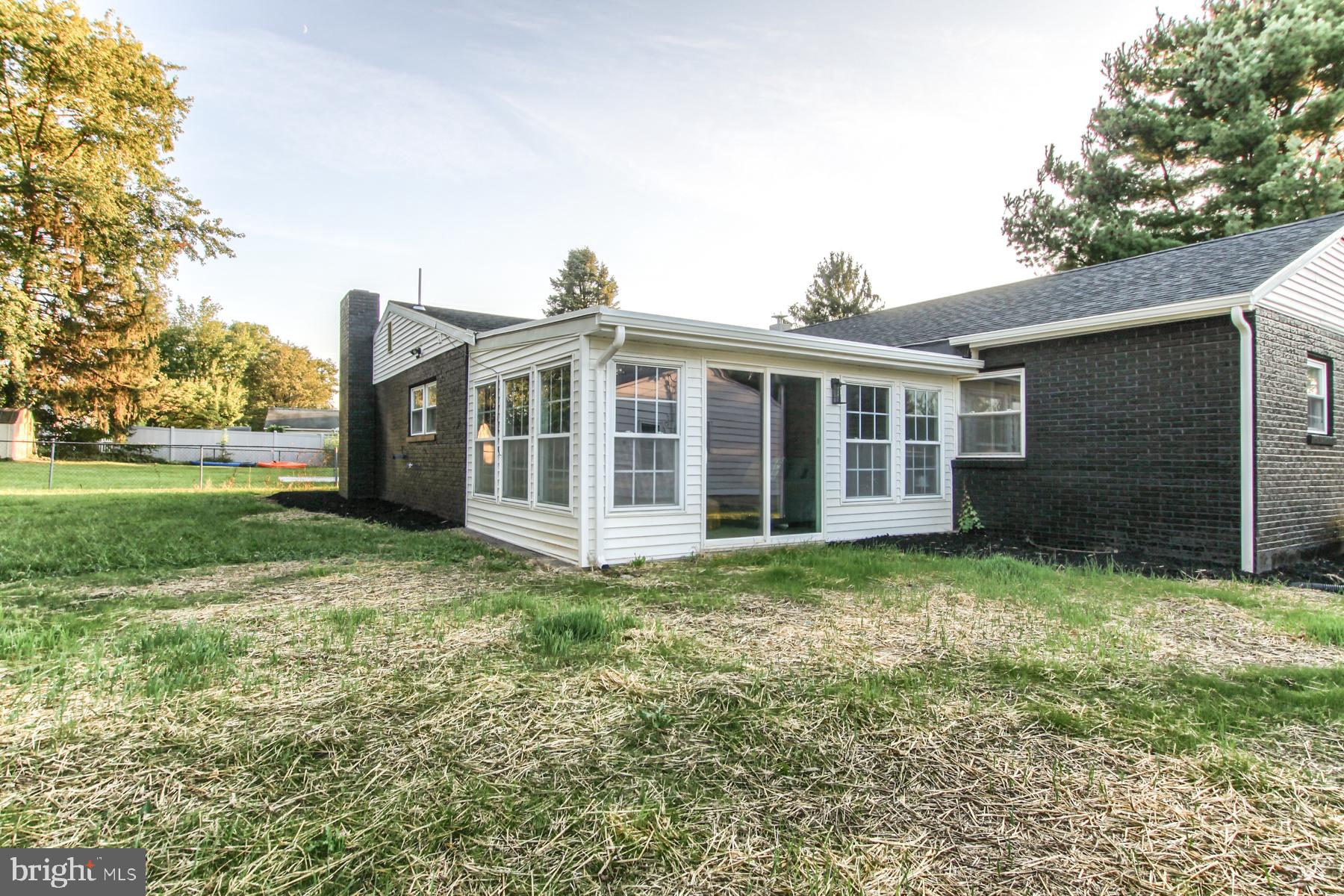 NOLL ACRES - Residential
