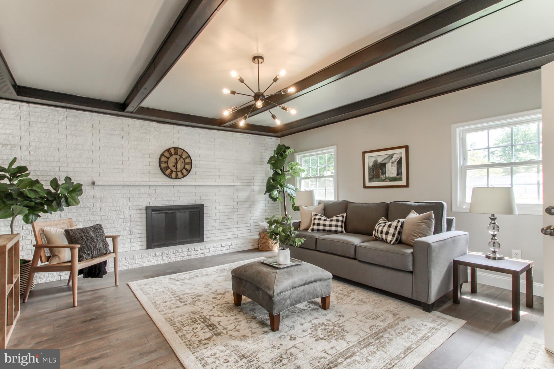 NOLL ACRES - Residential