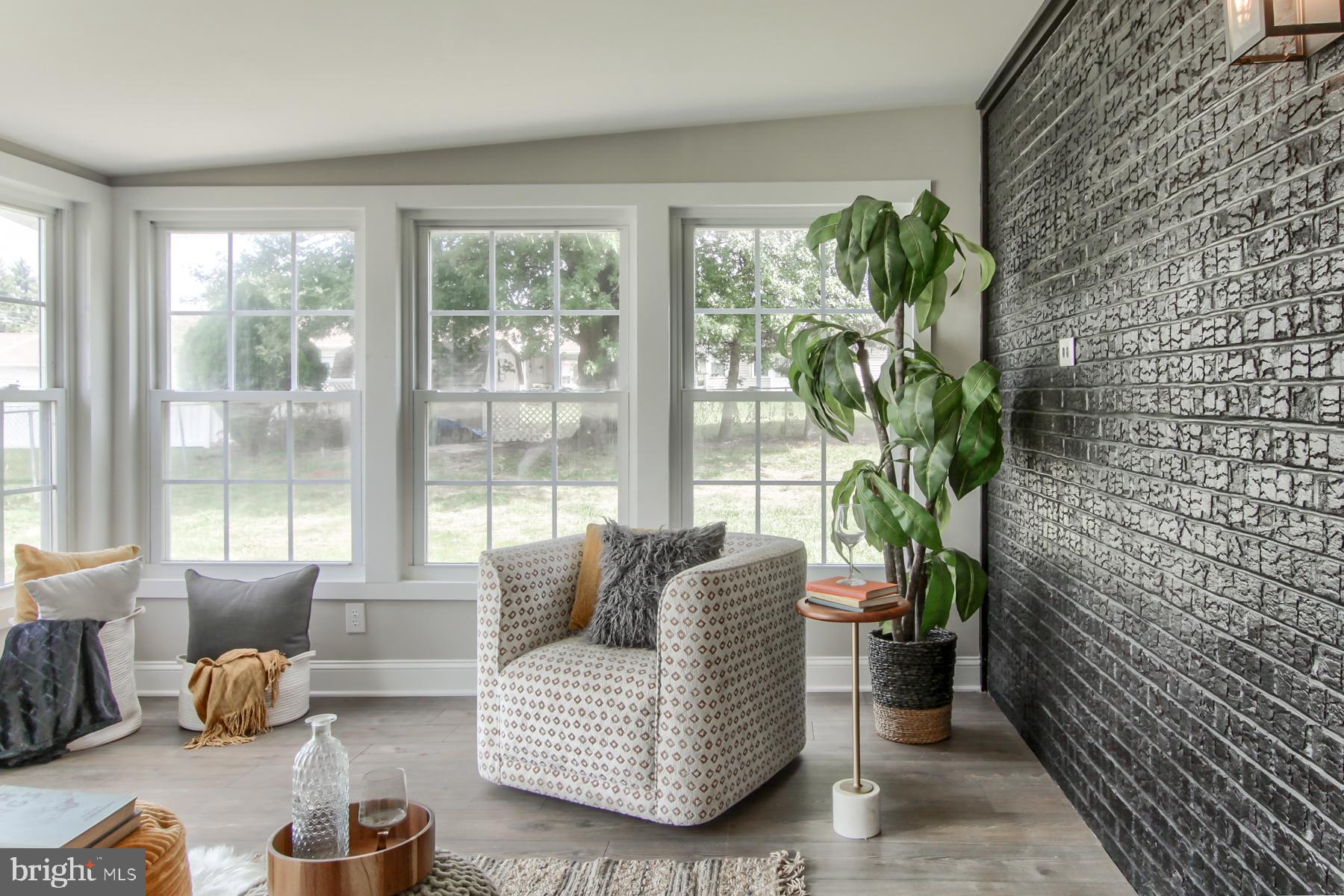 NOLL ACRES - Residential