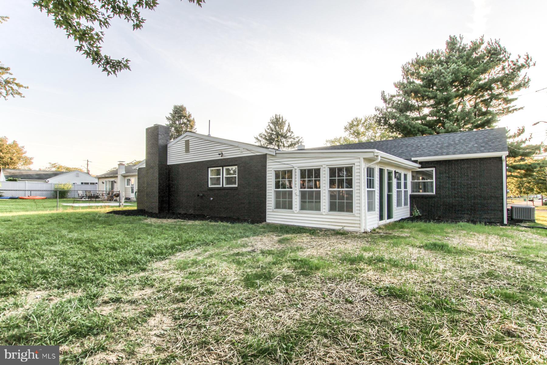 NOLL ACRES - Residential