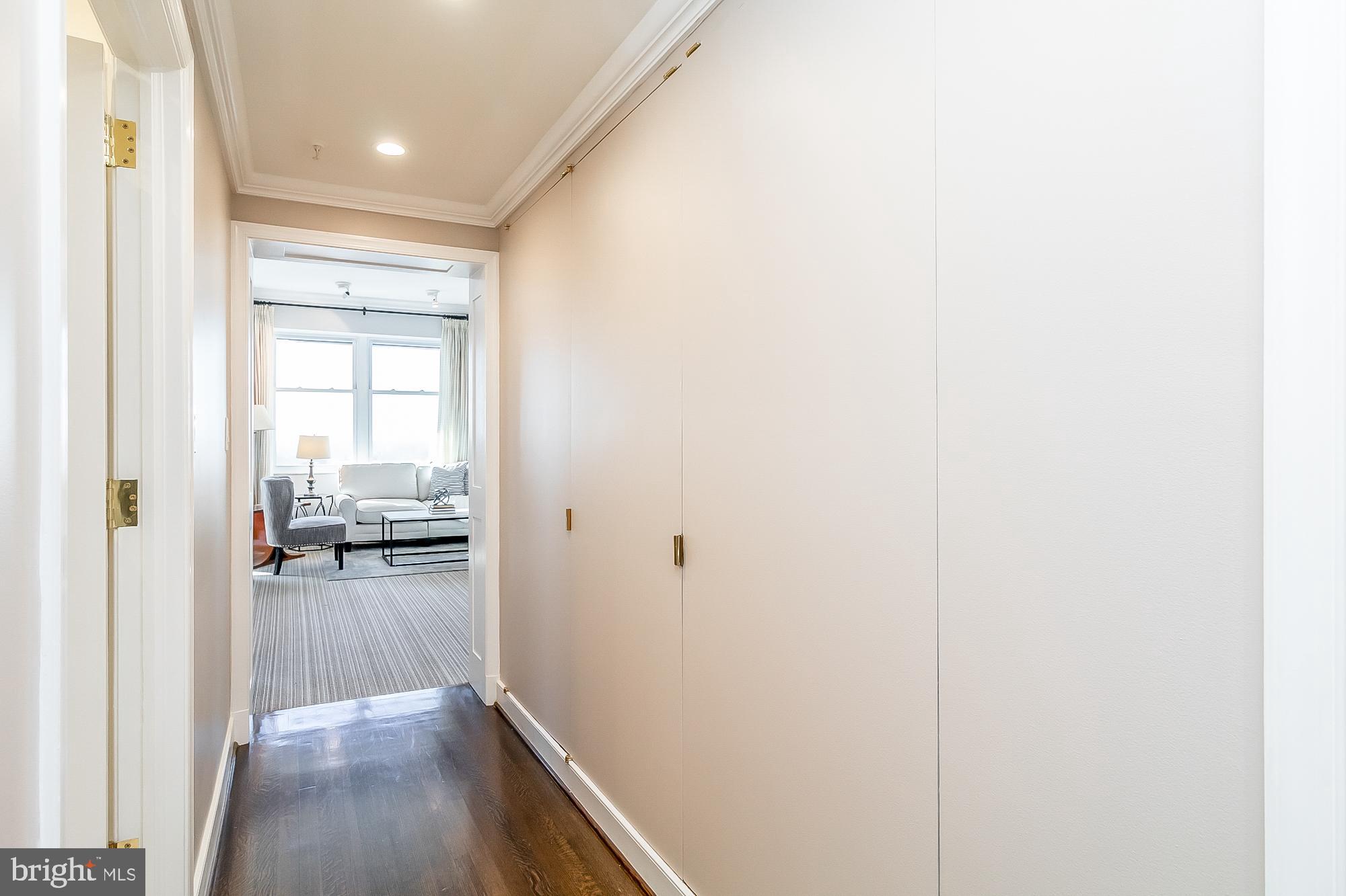 THE COLONNADE - Residential