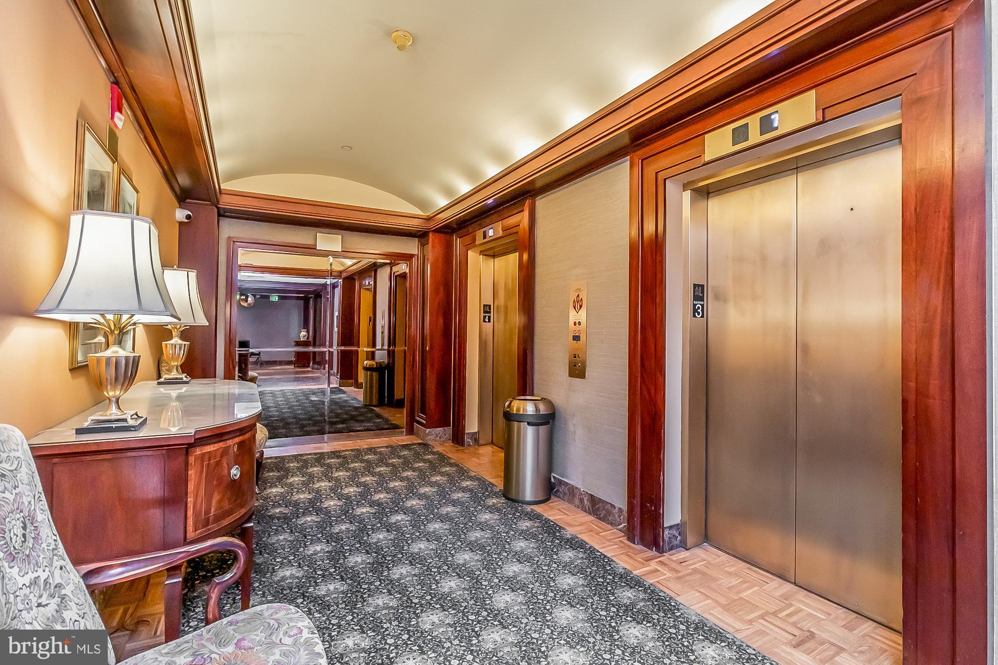 THE COLONNADE - Residential