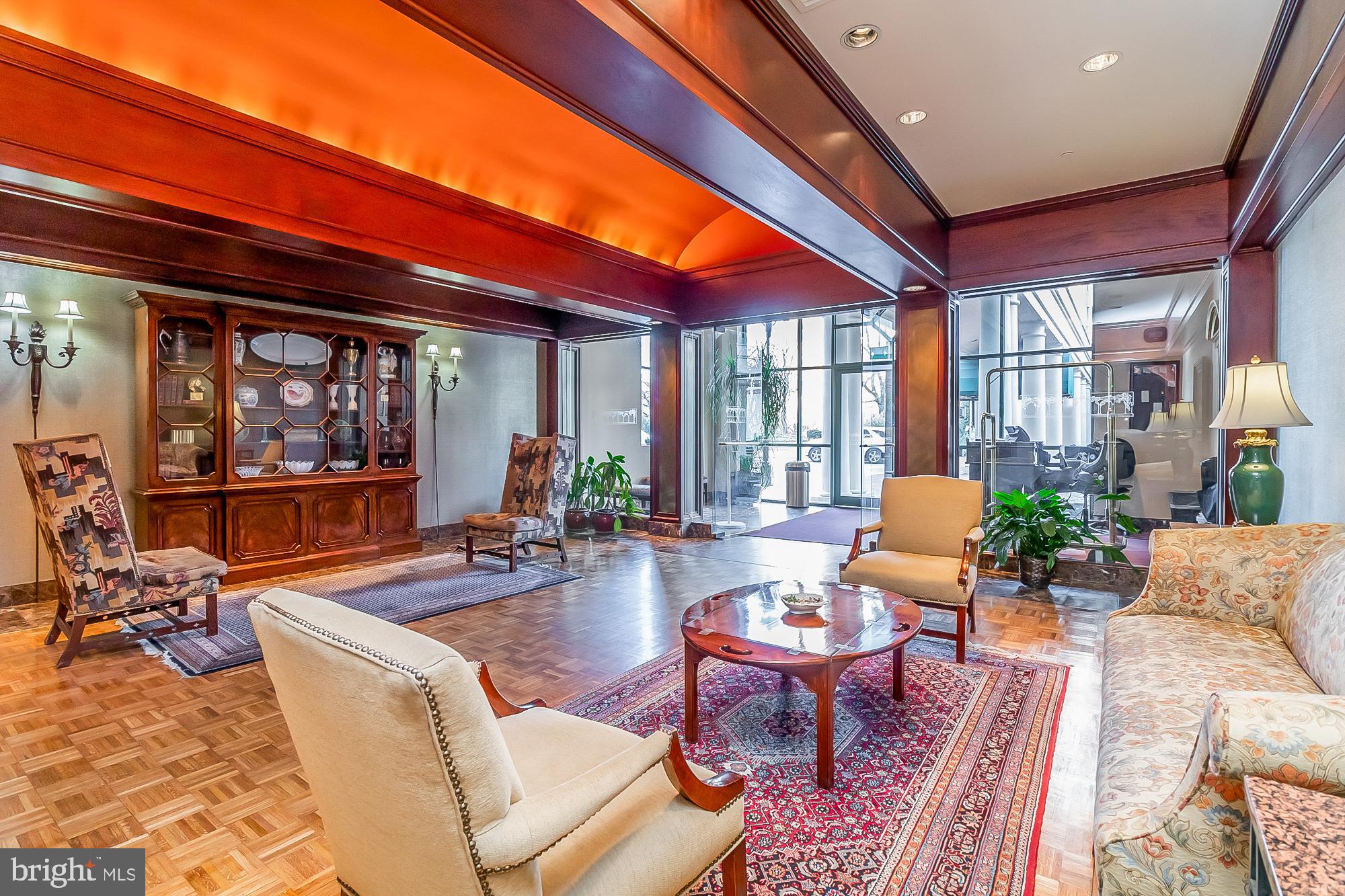 THE COLONNADE - Residential