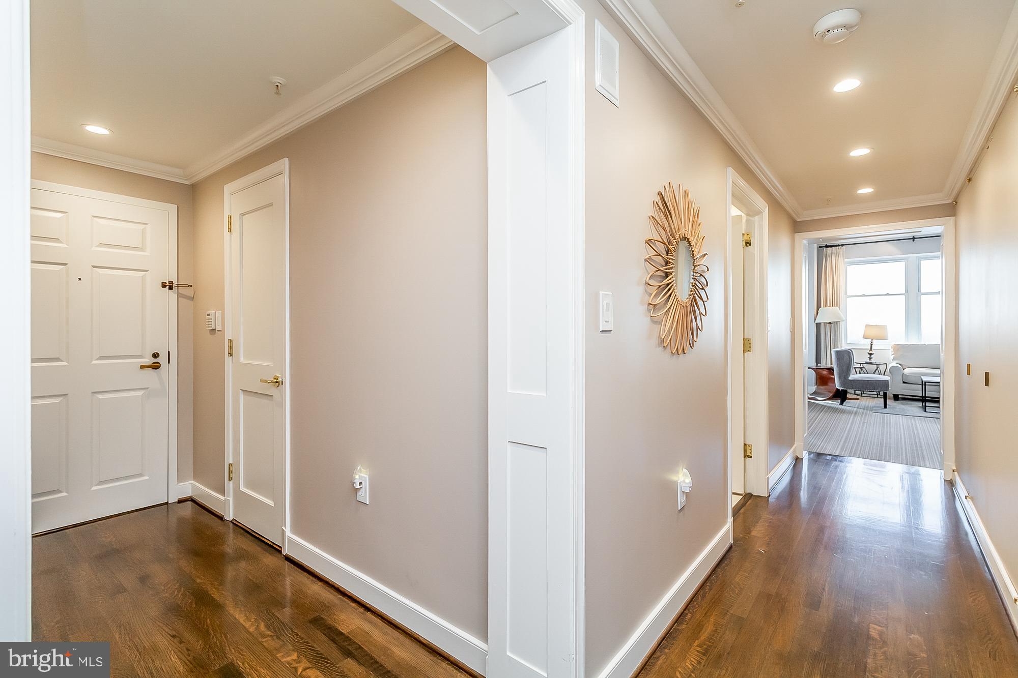 THE COLONNADE - Residential