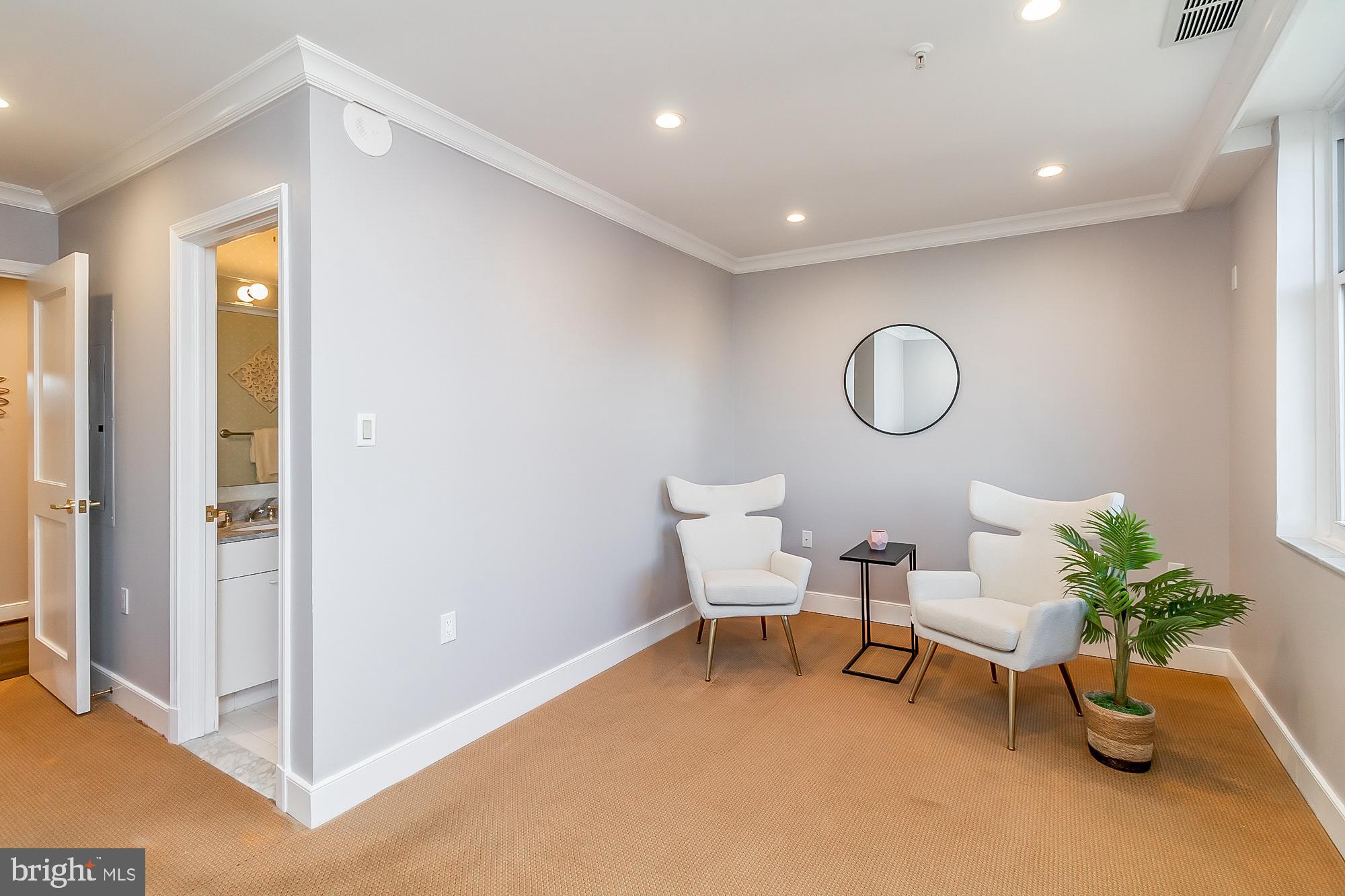 THE COLONNADE - Residential