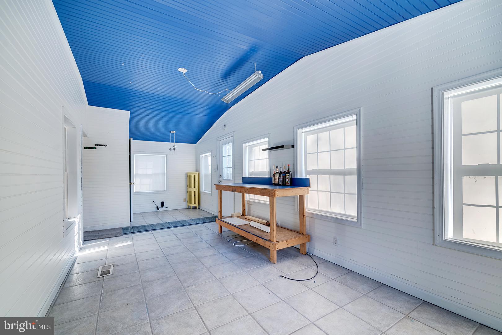 ANGOLA NECK PARK - Residential