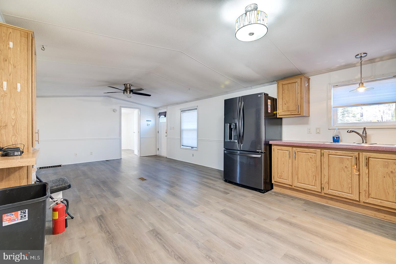 ANGOLA NECK PARK - Residential