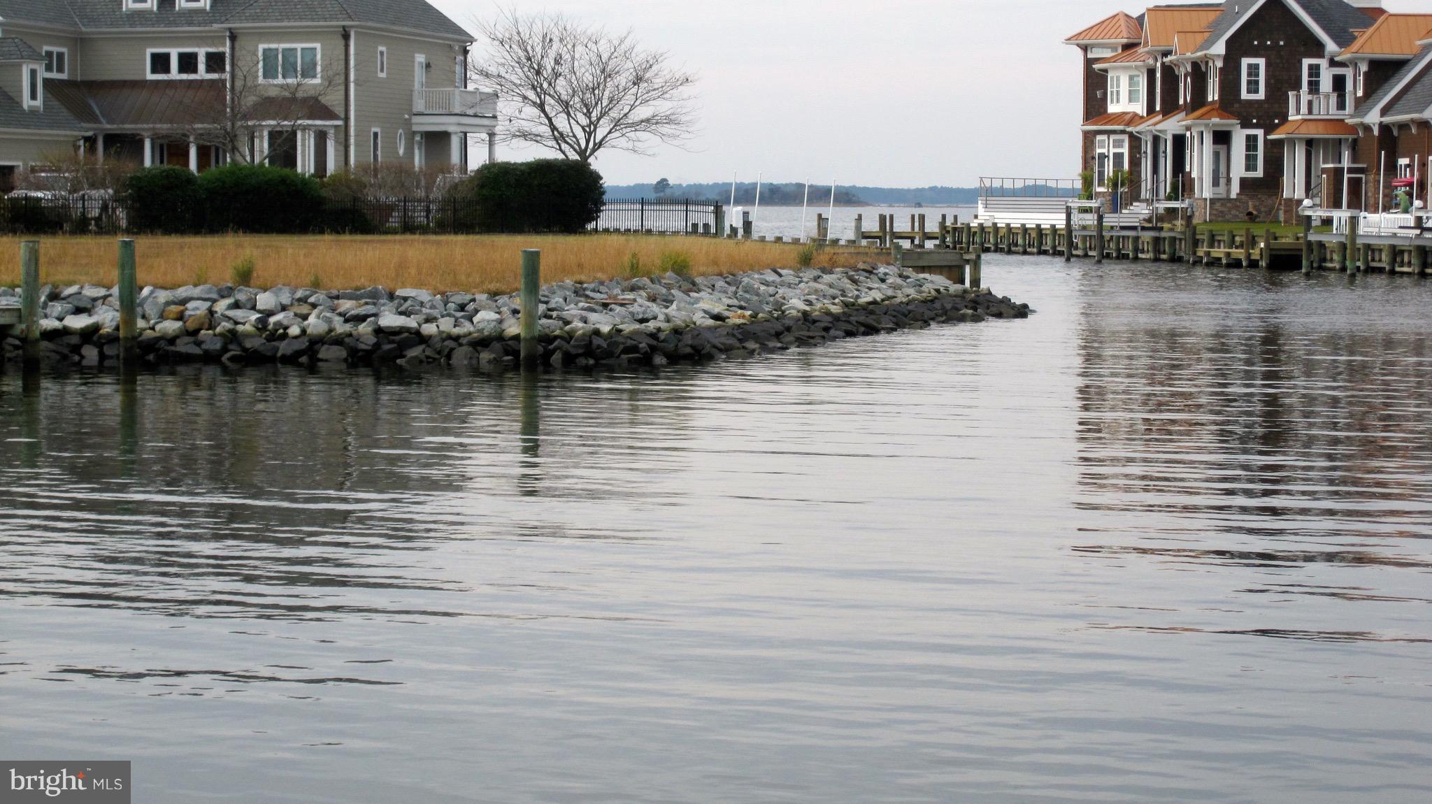 HERON HARBOUR - Land