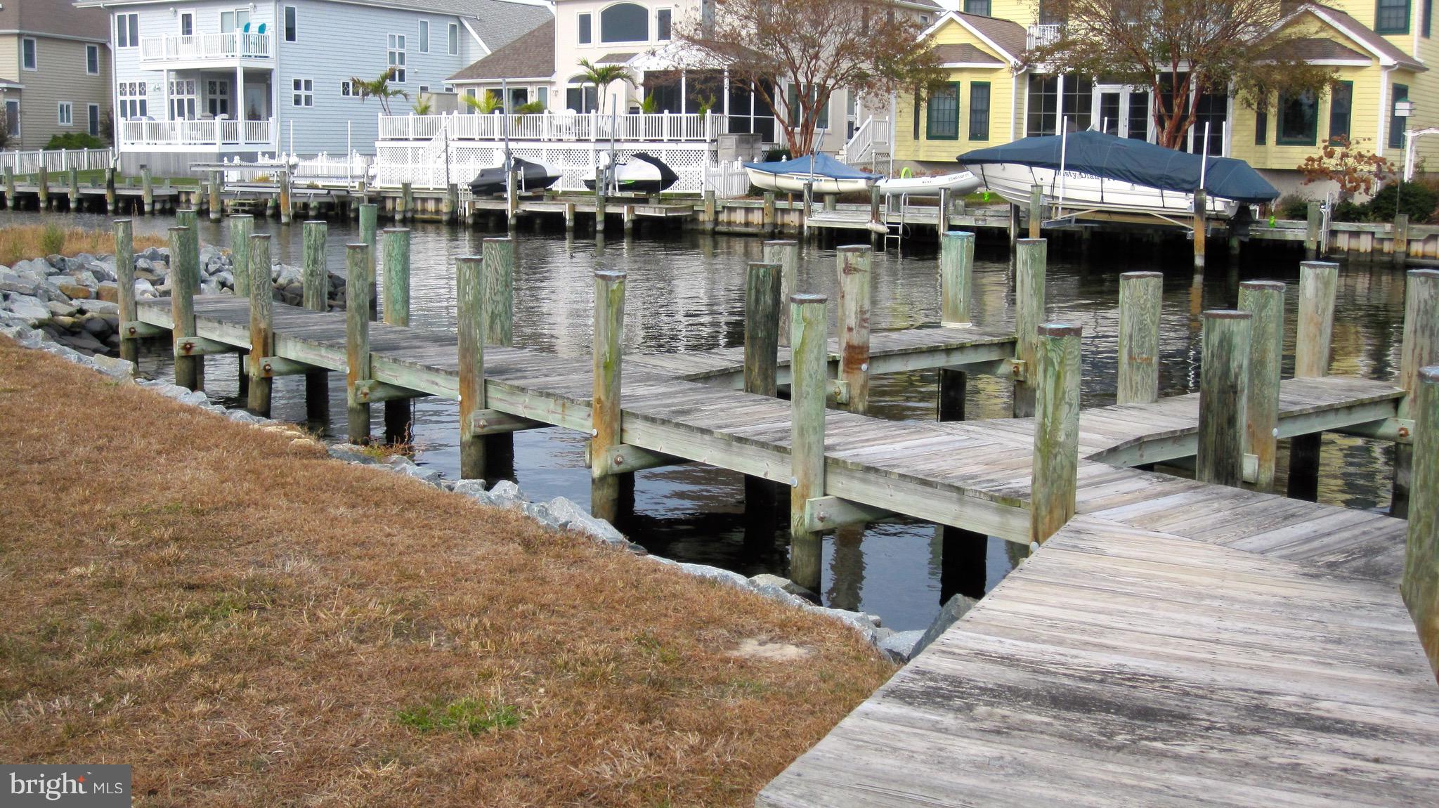 HERON HARBOUR - Land