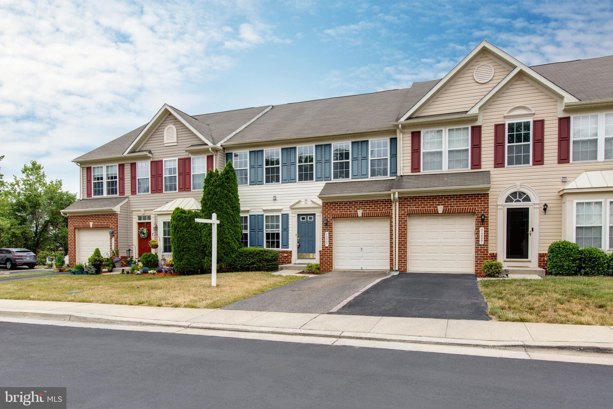 VILLAGES OF DORCHESTER - Residential