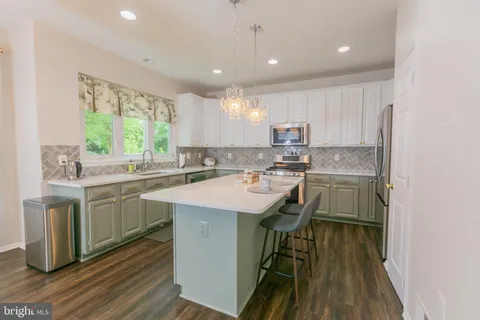 12901 Cedar Glen Lane, Herndon, VA 20171 - MLS#: VAFX2236848