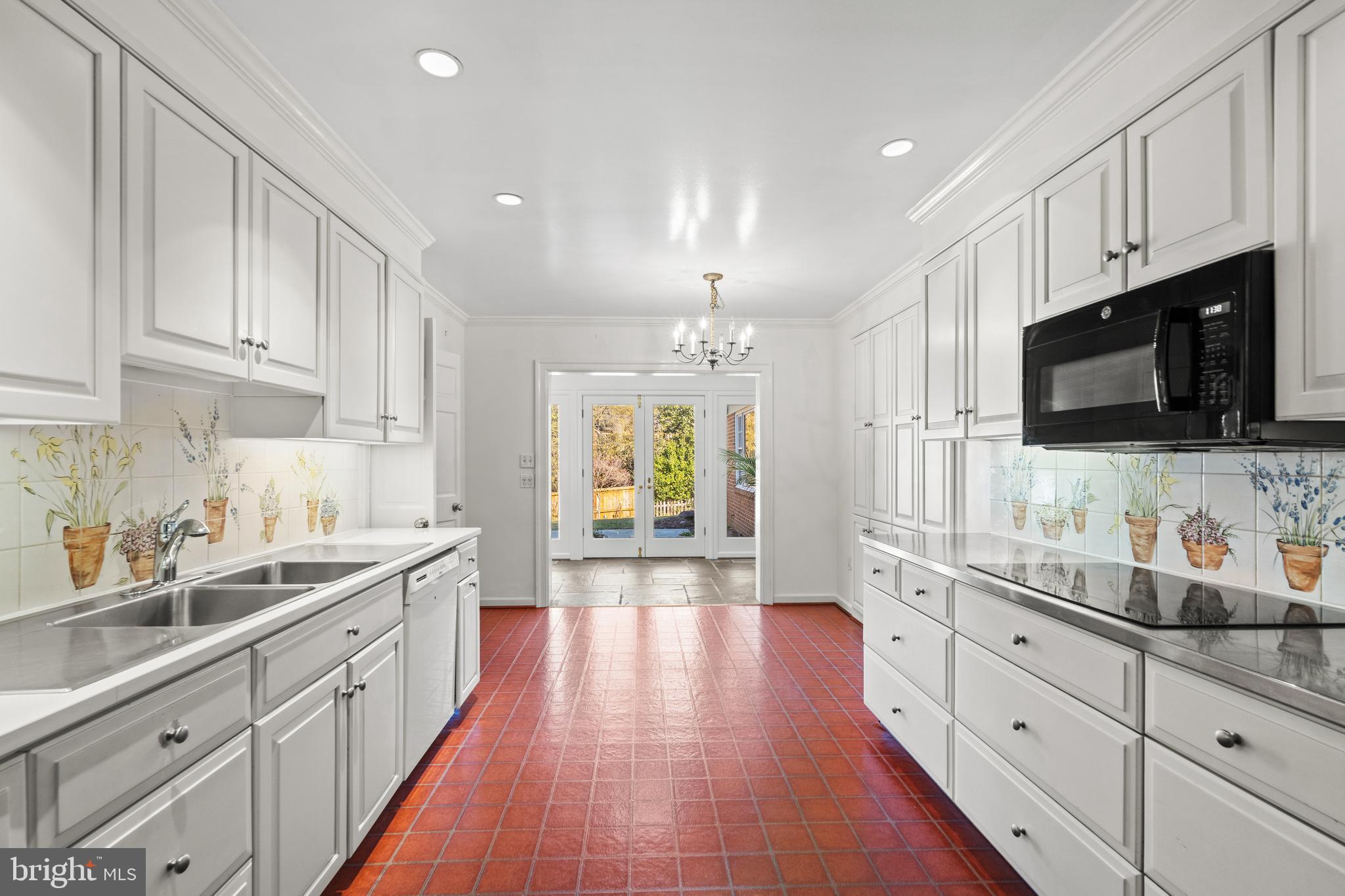 WESTMORELAND HILLS - Residential