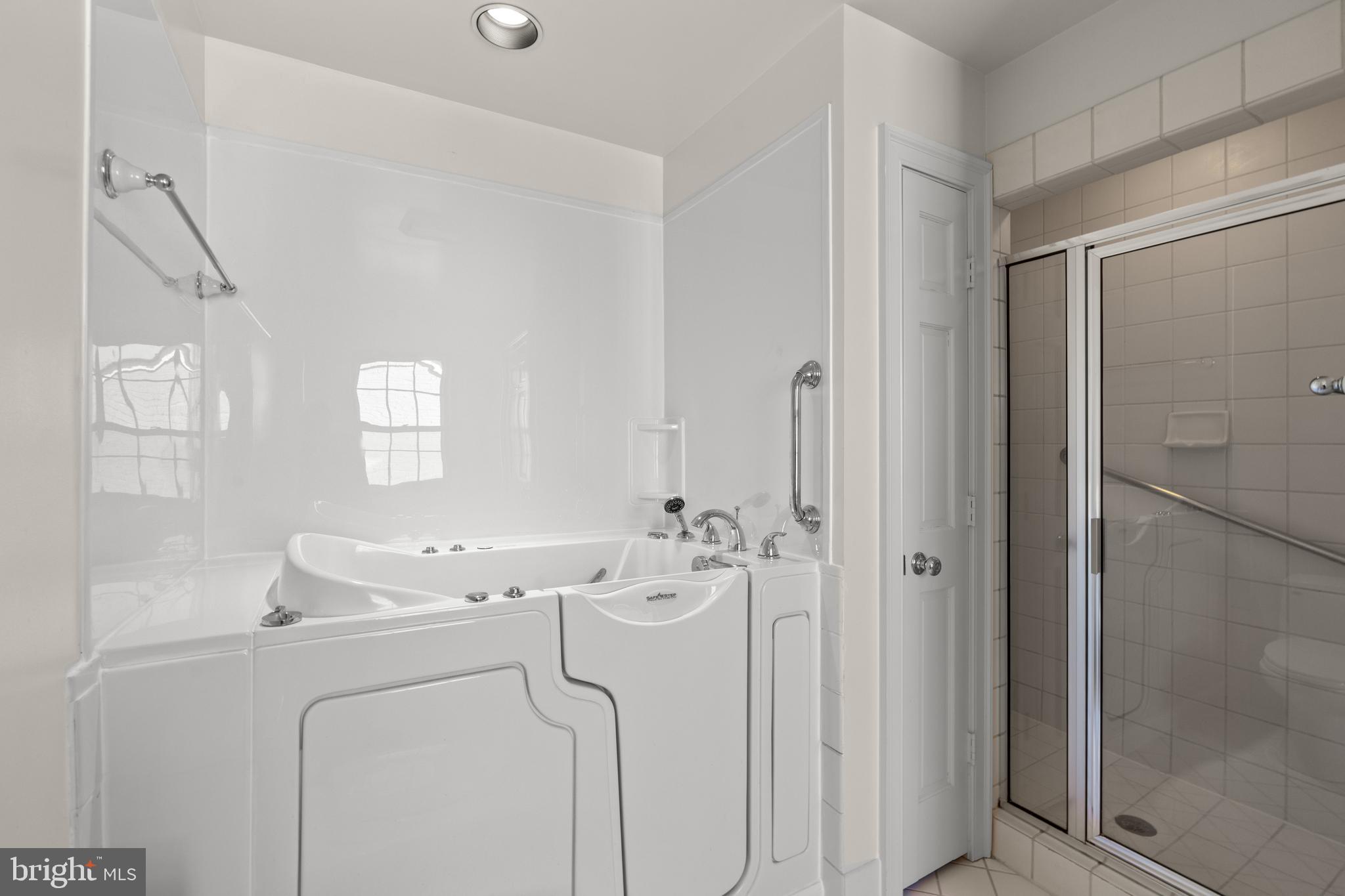 WESTMORELAND HILLS - Residential