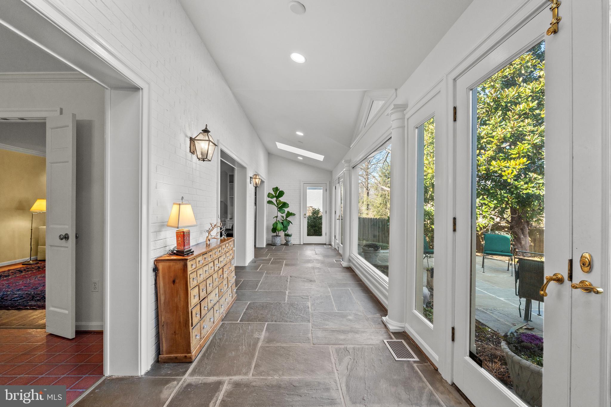 WESTMORELAND HILLS - Residential