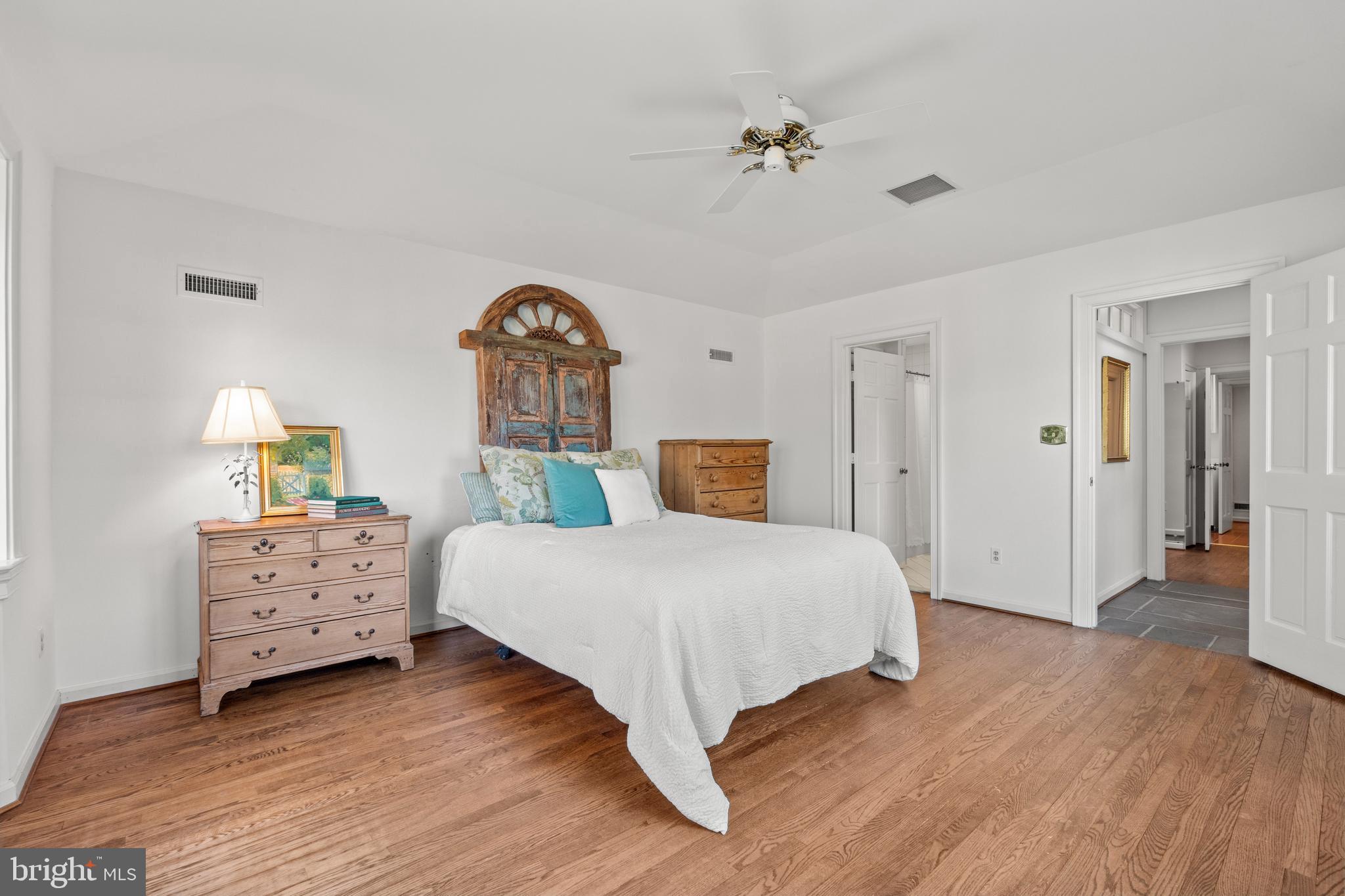 WESTMORELAND HILLS - Residential