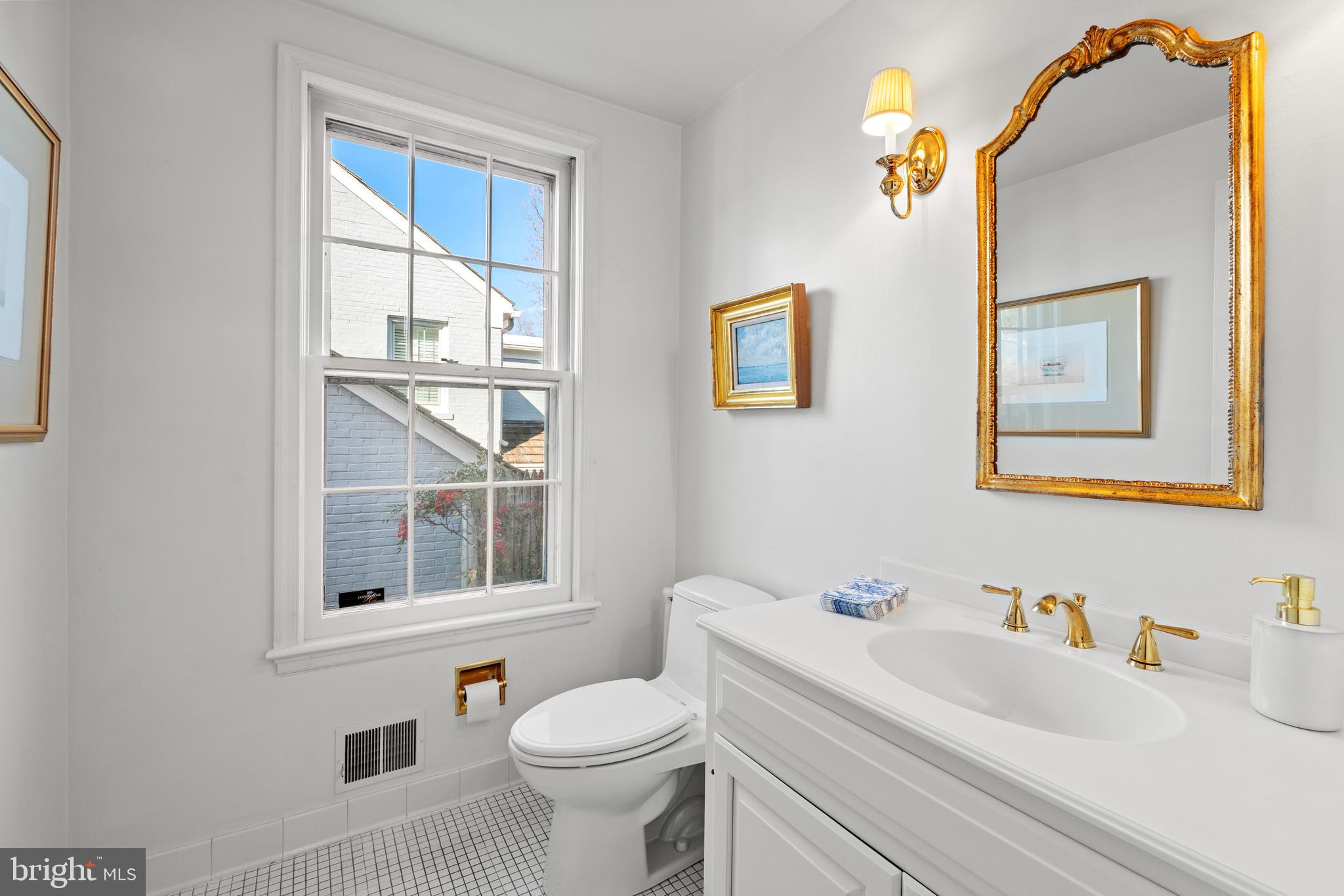 WESTMORELAND HILLS - Residential