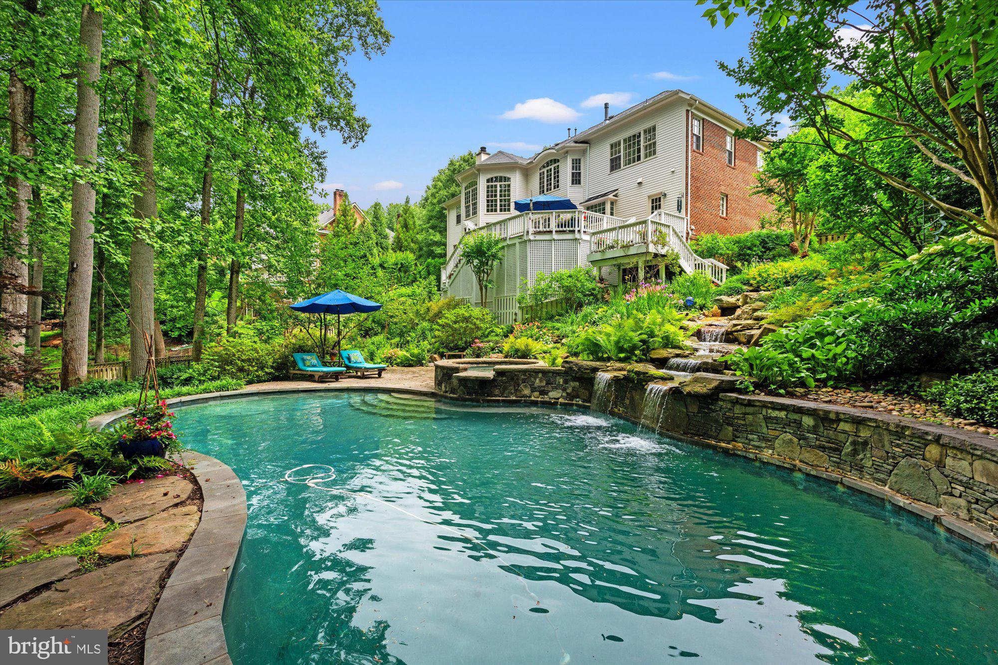 DEEP GLEN ESTATE - Residential