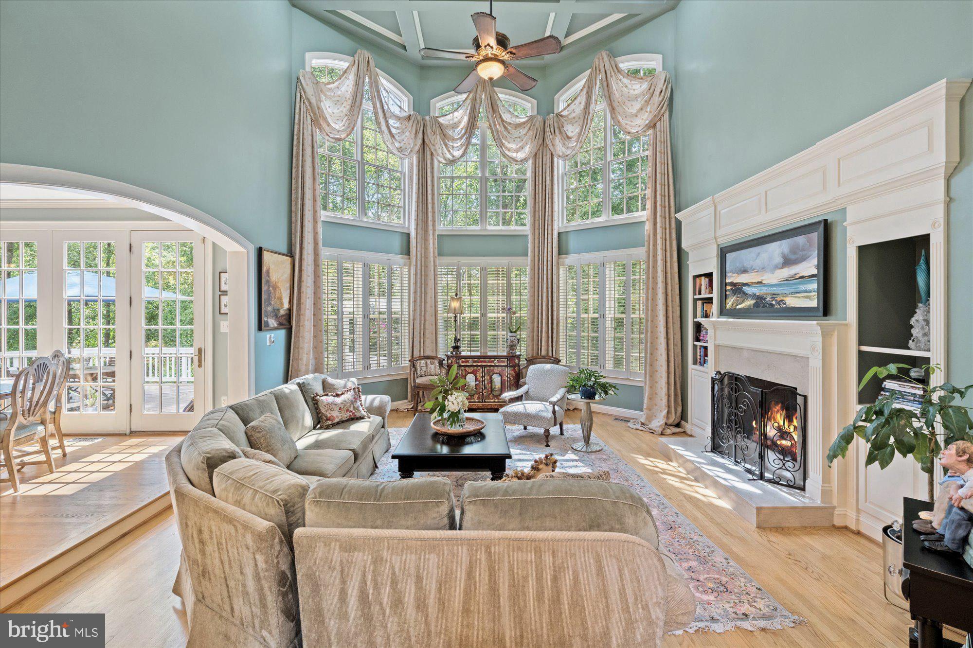1106 HOBNAIL COURT