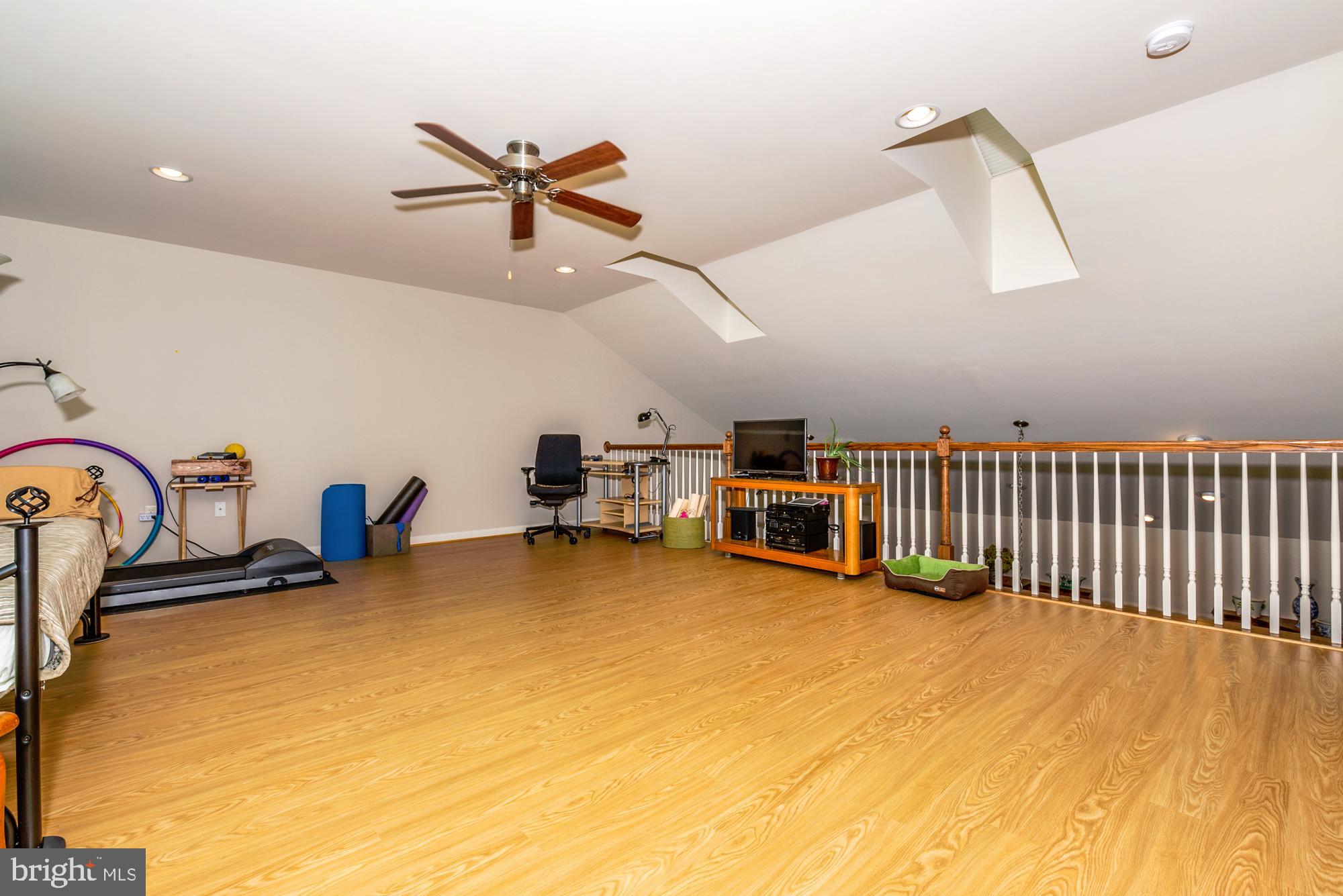 VILLAS AT ELM TREE - Residential