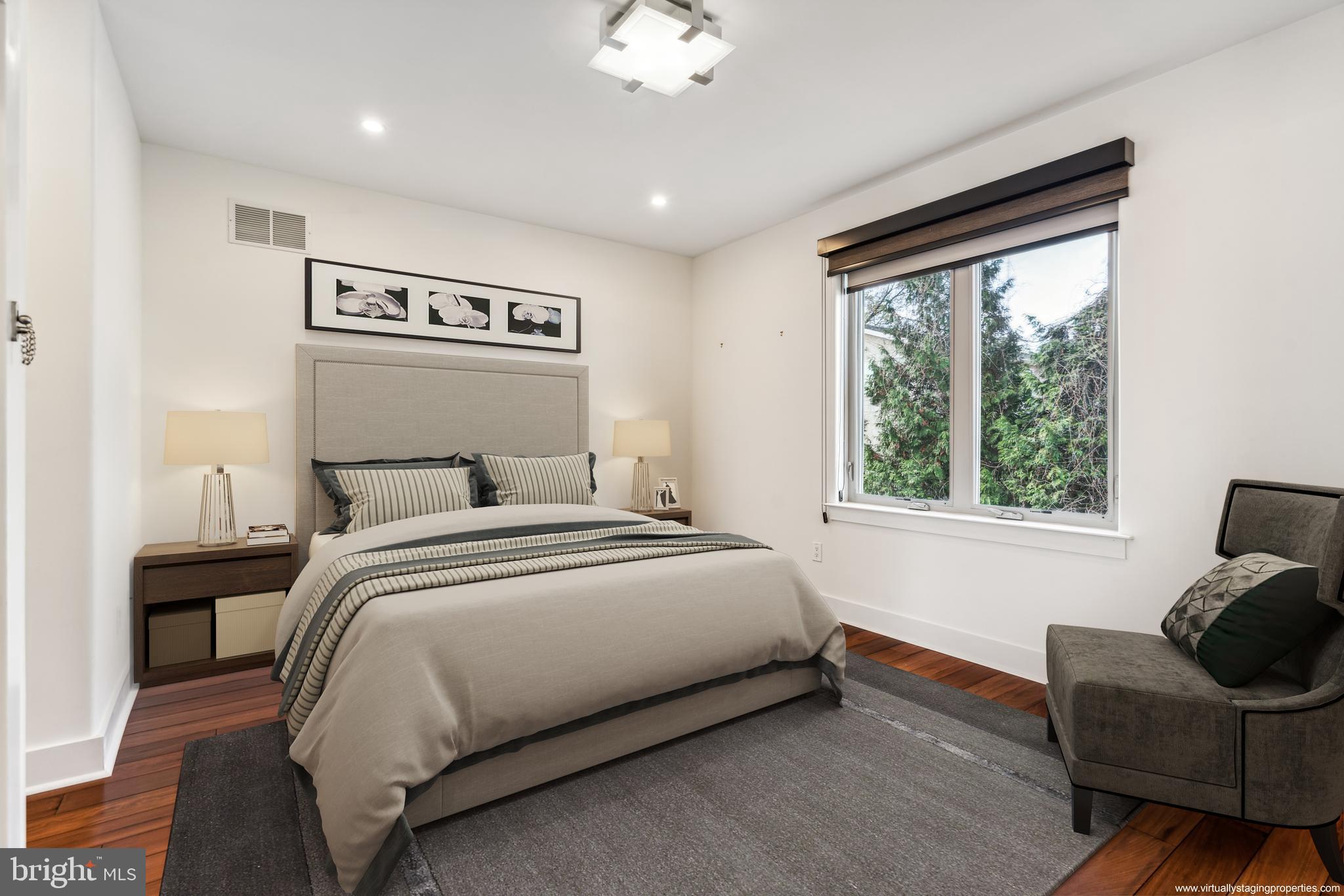 ROXBOROUGH - Residential