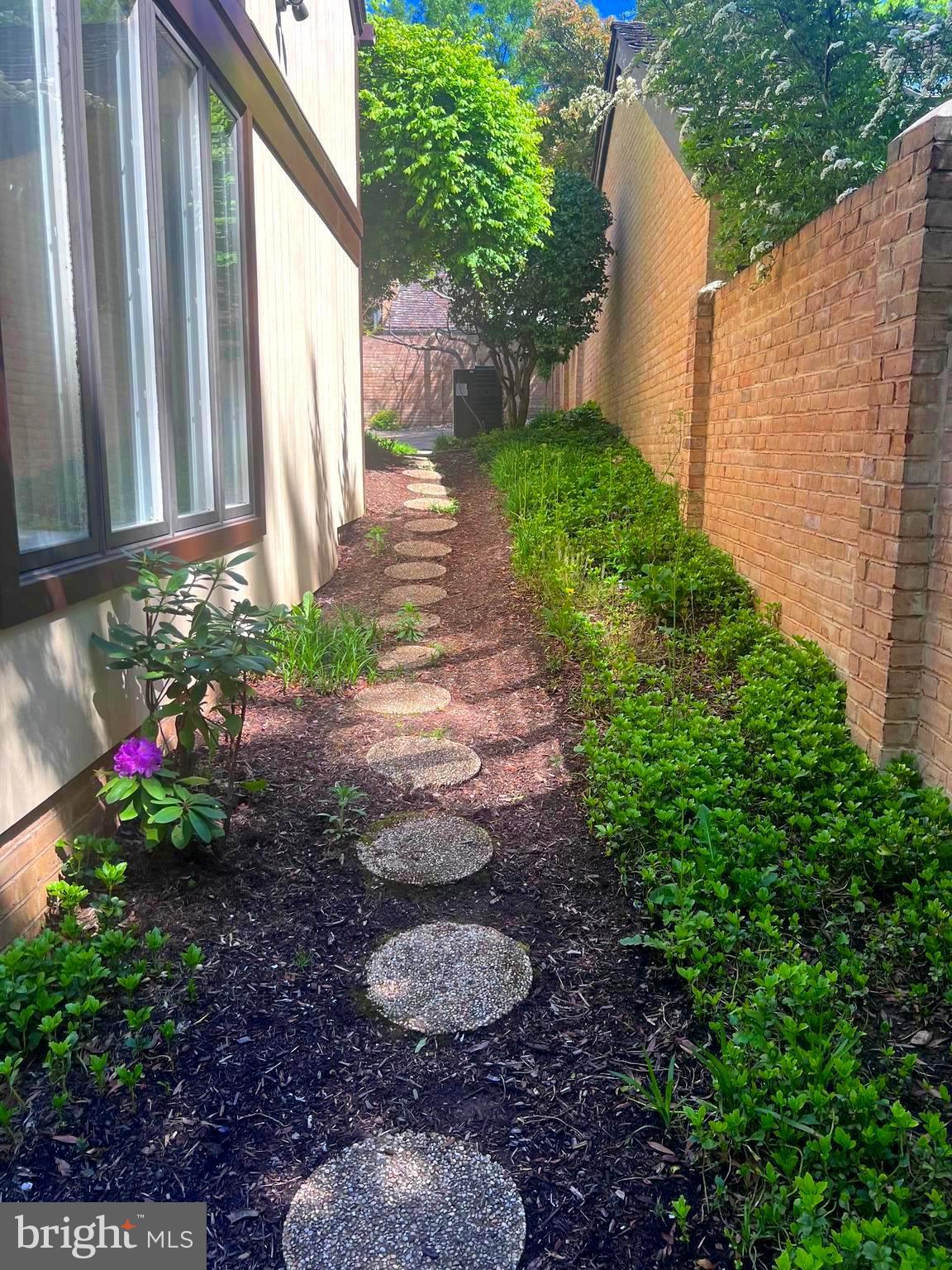 COURTS OF WYNGATE - Residential