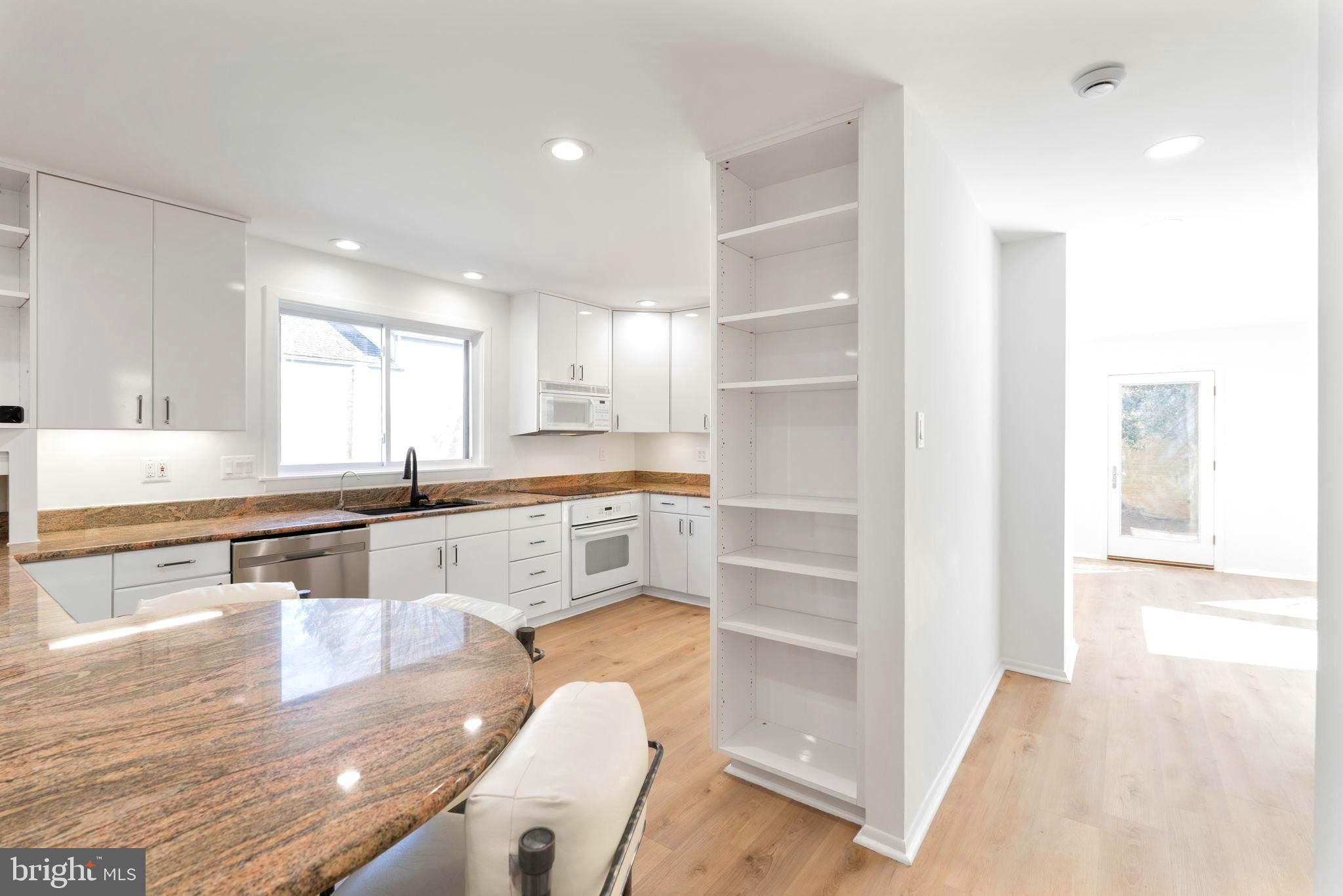 COURTS OF WYNGATE - Residential