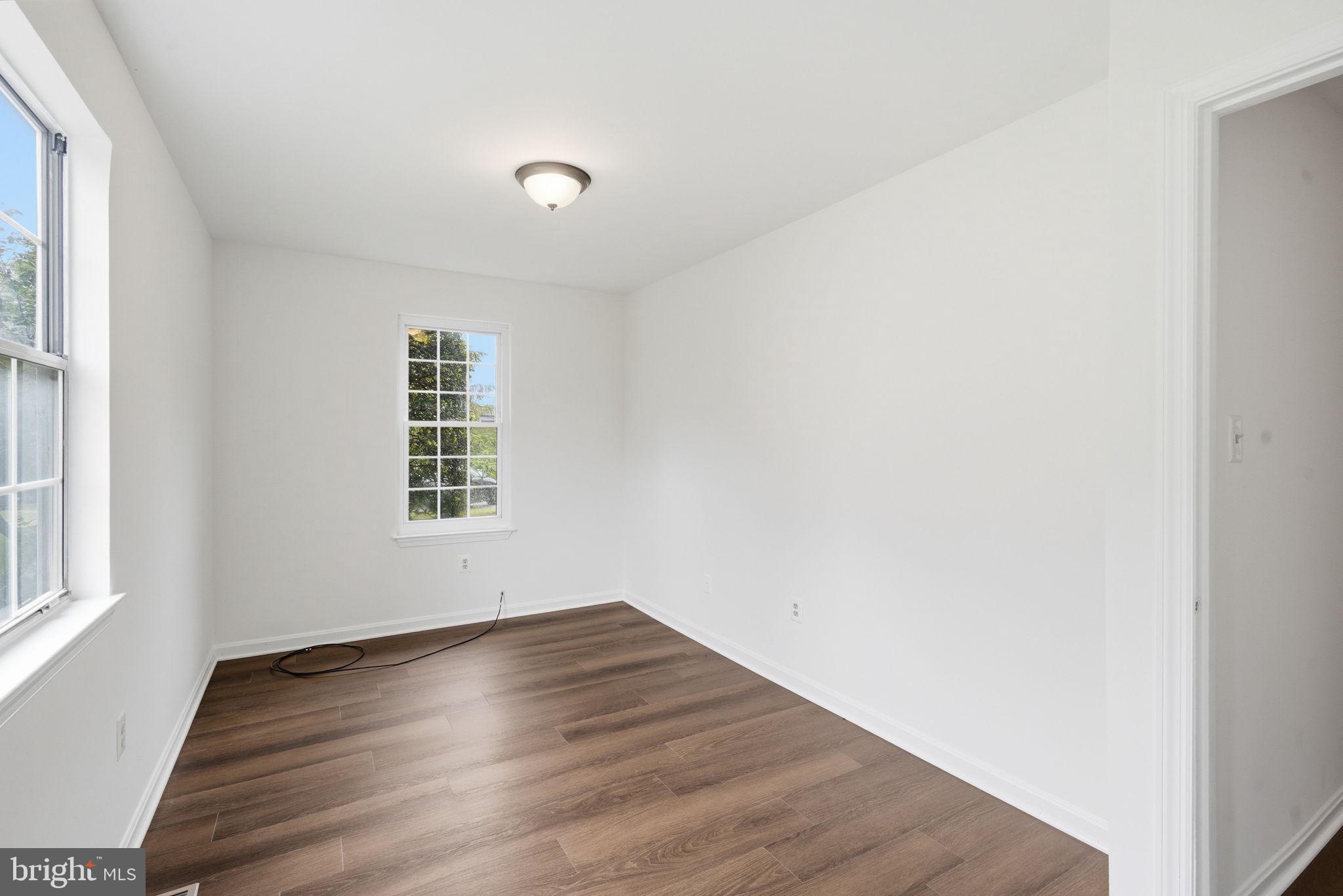 COLLEGE PARK - Residential