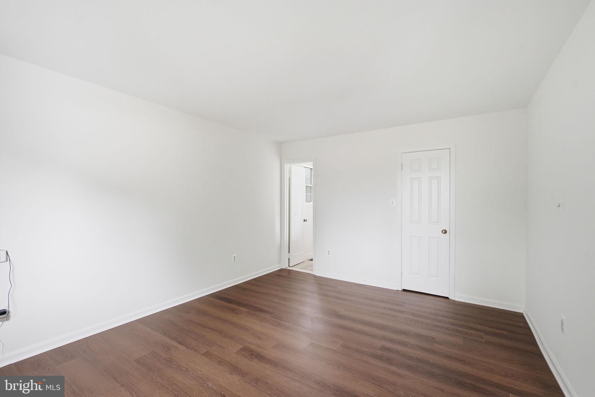 COLLEGE PARK - Residential