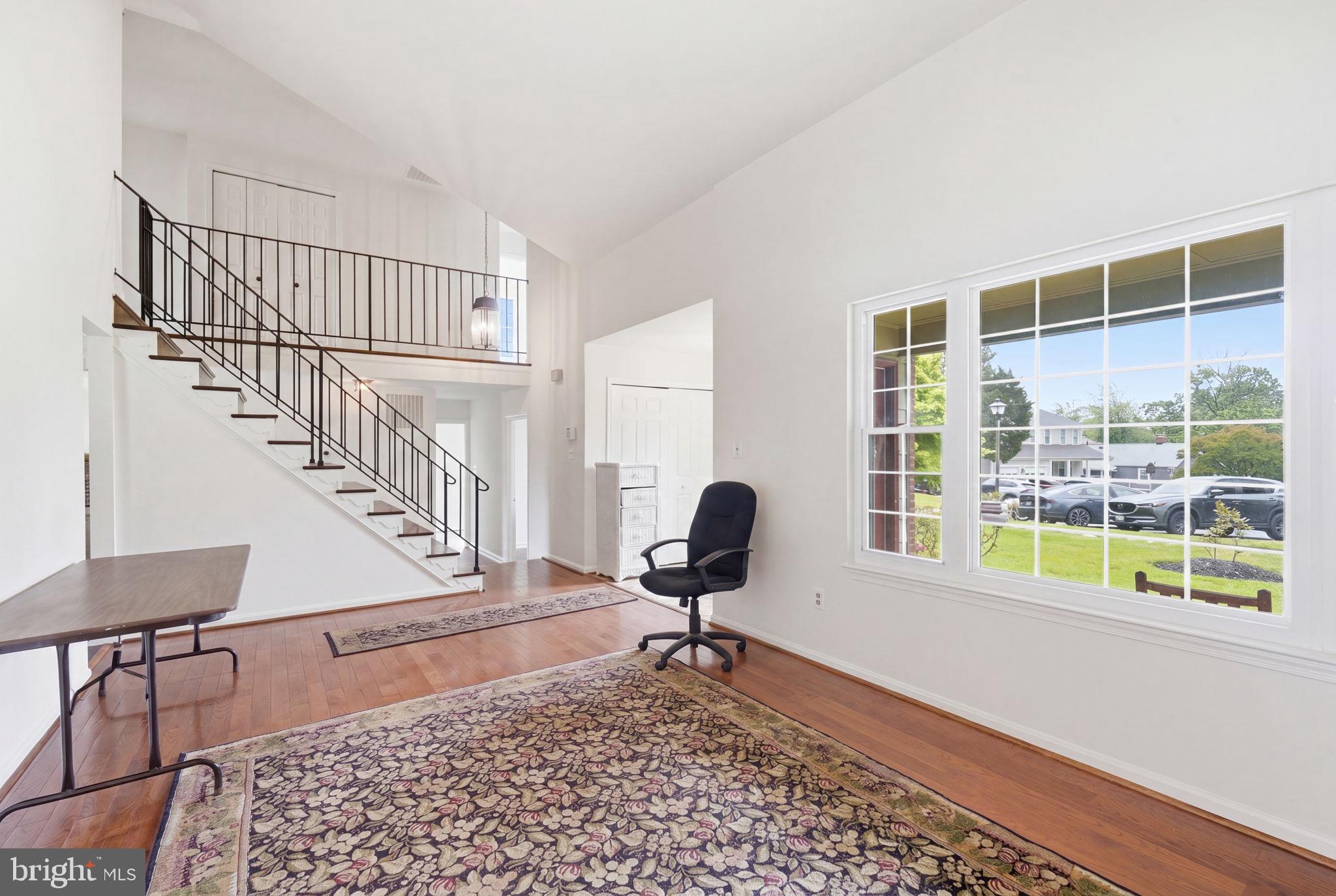 COLLEGE PARK - Residential