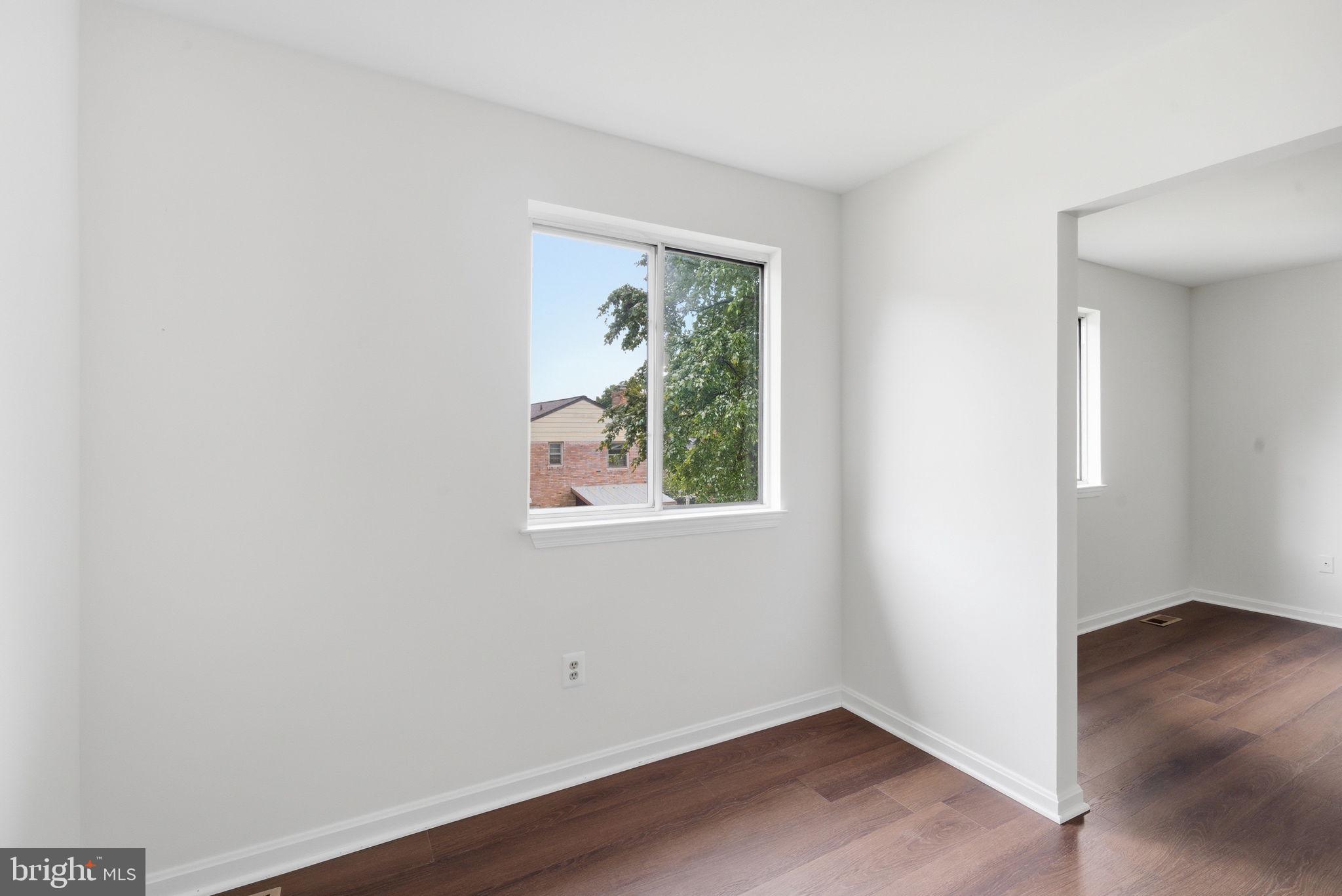 COLLEGE PARK - Residential