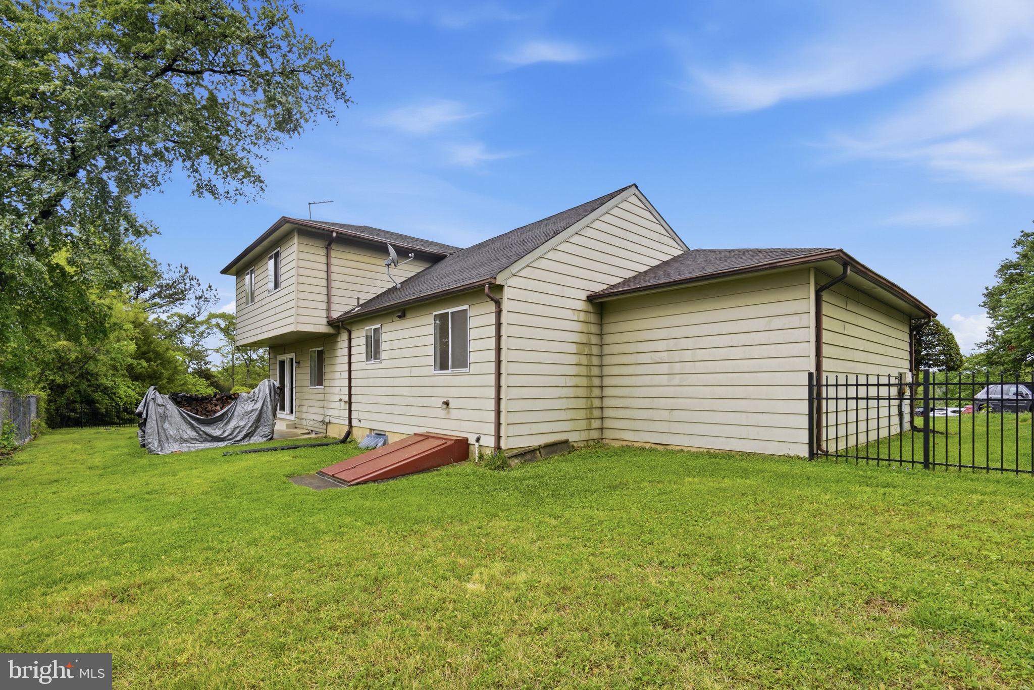 COLLEGE PARK - Residential