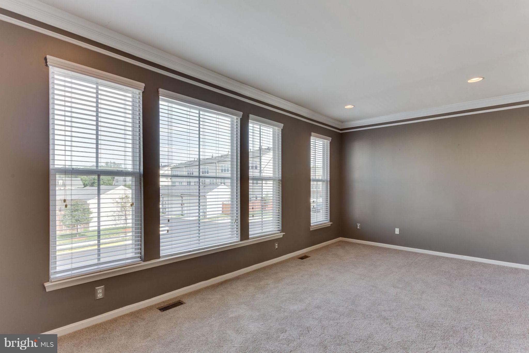 PEMBROOKE - Residential Lease