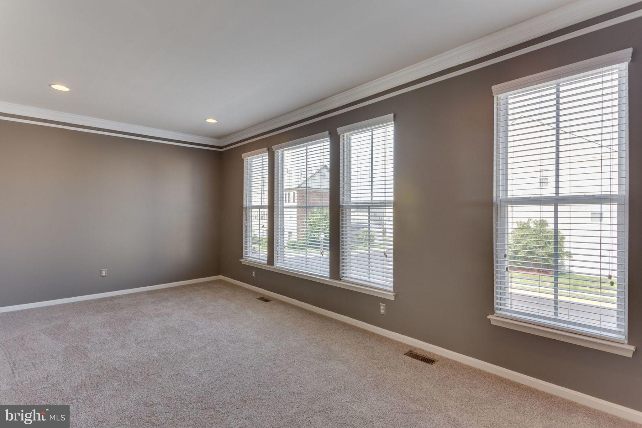 PEMBROOKE - Residential Lease