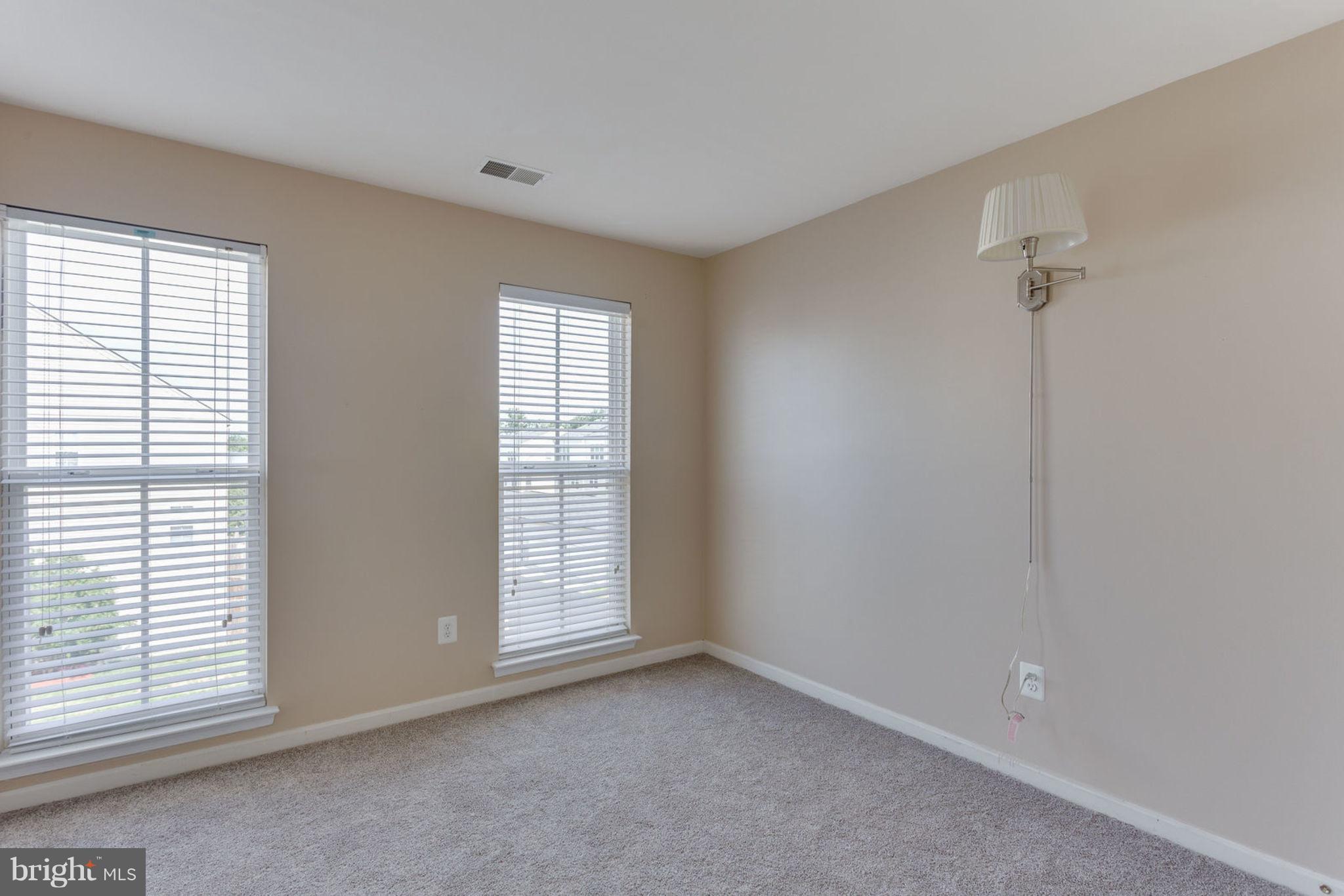 PEMBROOKE - Residential Lease