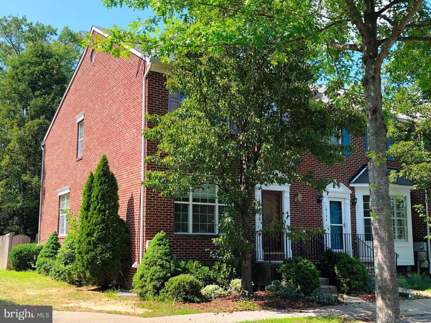 Luxury end unit 3BR 2.5FB townhome. Kitchen with breakfast bar and open floor plan with family room and dining area. Family room w/gas fireplace. Small deck off of Family room leading down to back yard patio. Primary Bedroom with separate tub/shower and his/her walk-in closets. Basement has large finished room, laundry room, half bath and storage room. Fenced rear yard.  Pets case-by-case basis.