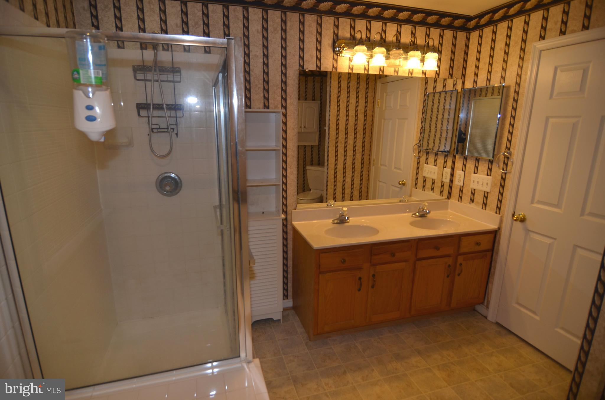 GREENHAVEN RUN - Residential Lease