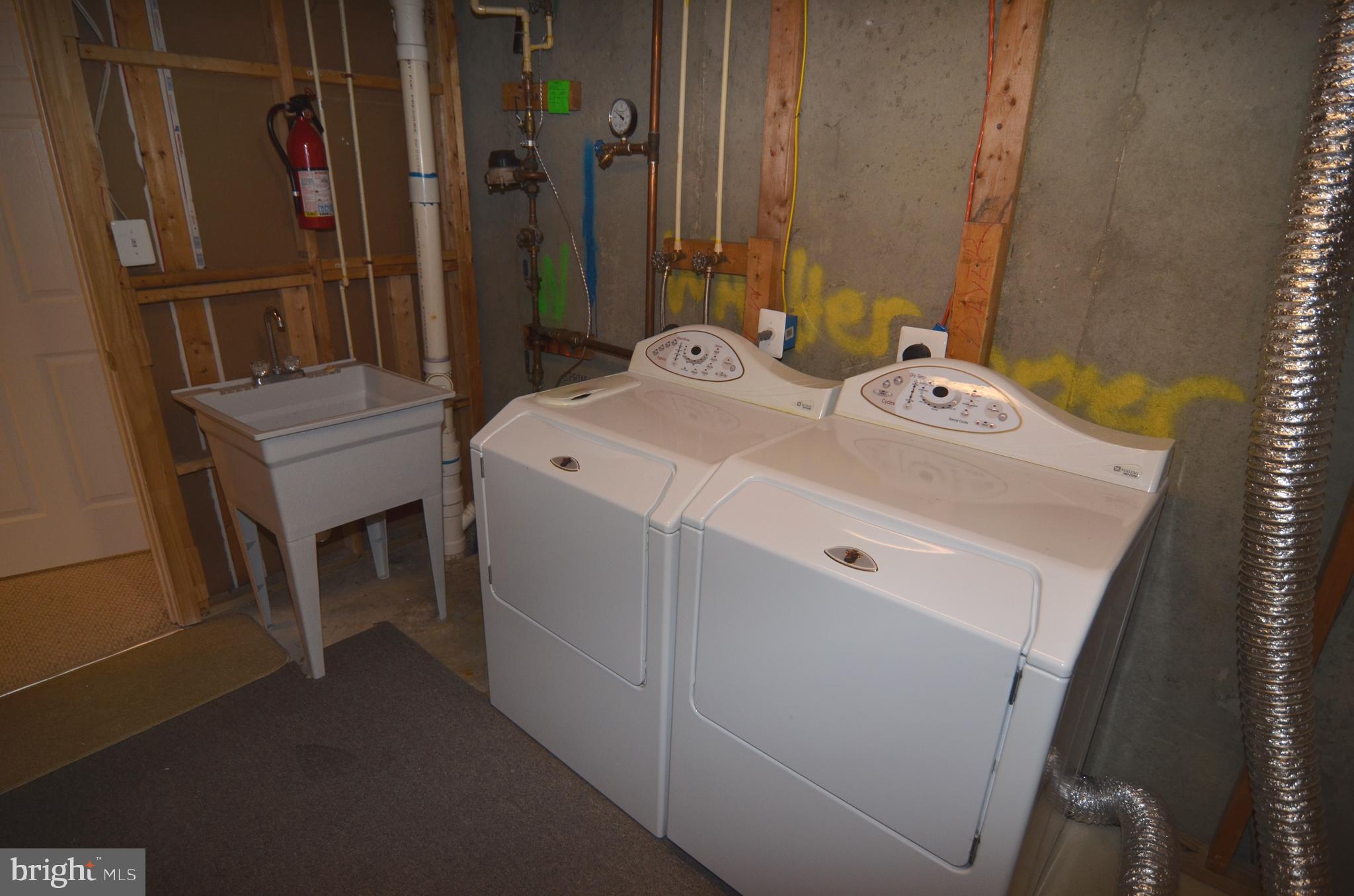 GREENHAVEN RUN - Residential Lease