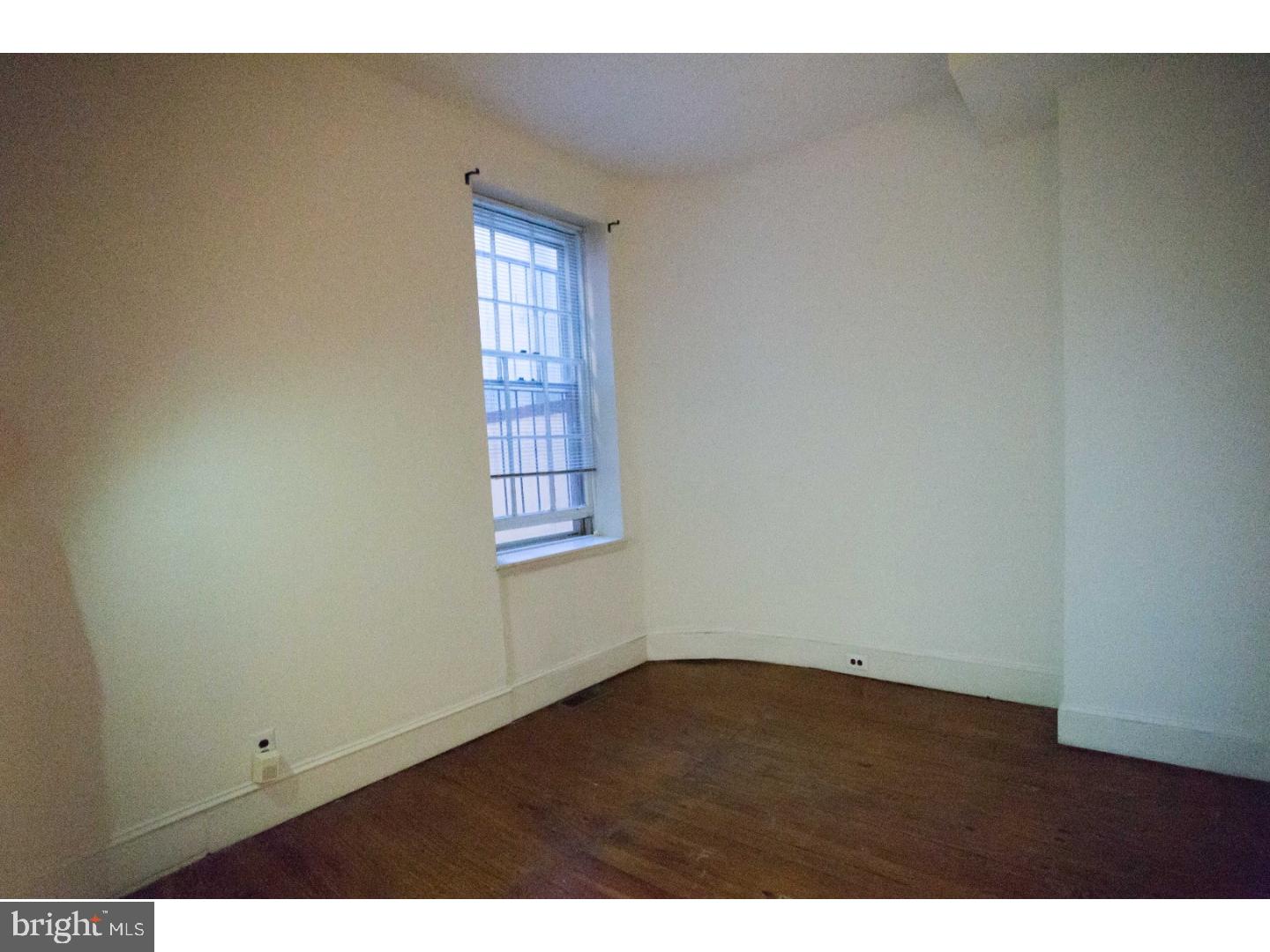 WASHINGTON SQ - Residential Lease