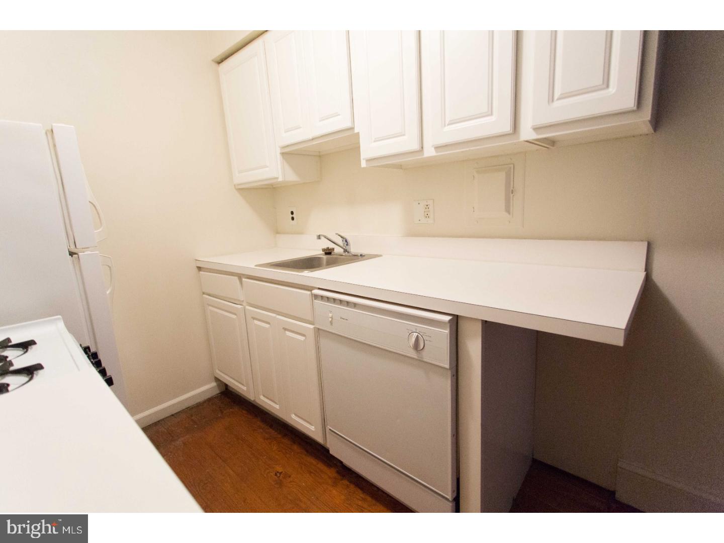 WASHINGTON SQ - Residential Lease