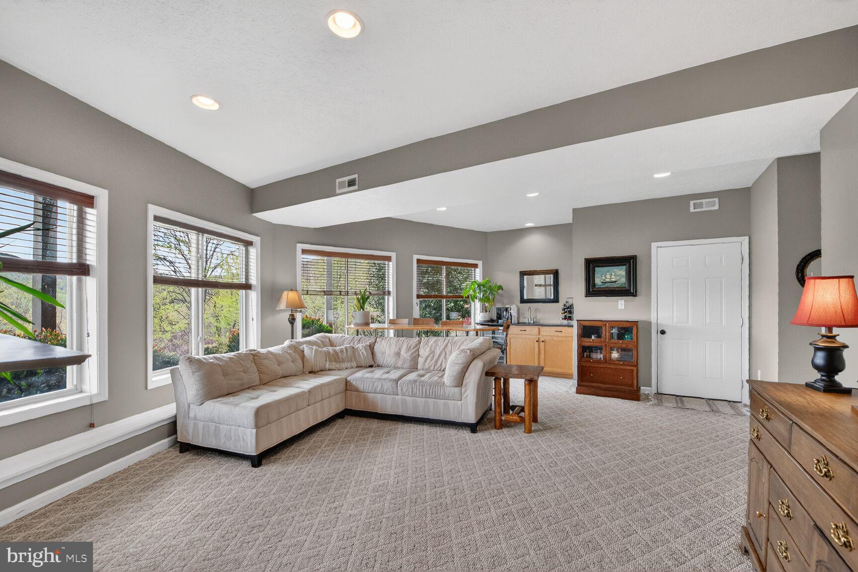 HARMONY MANOR ESTATES - Residential