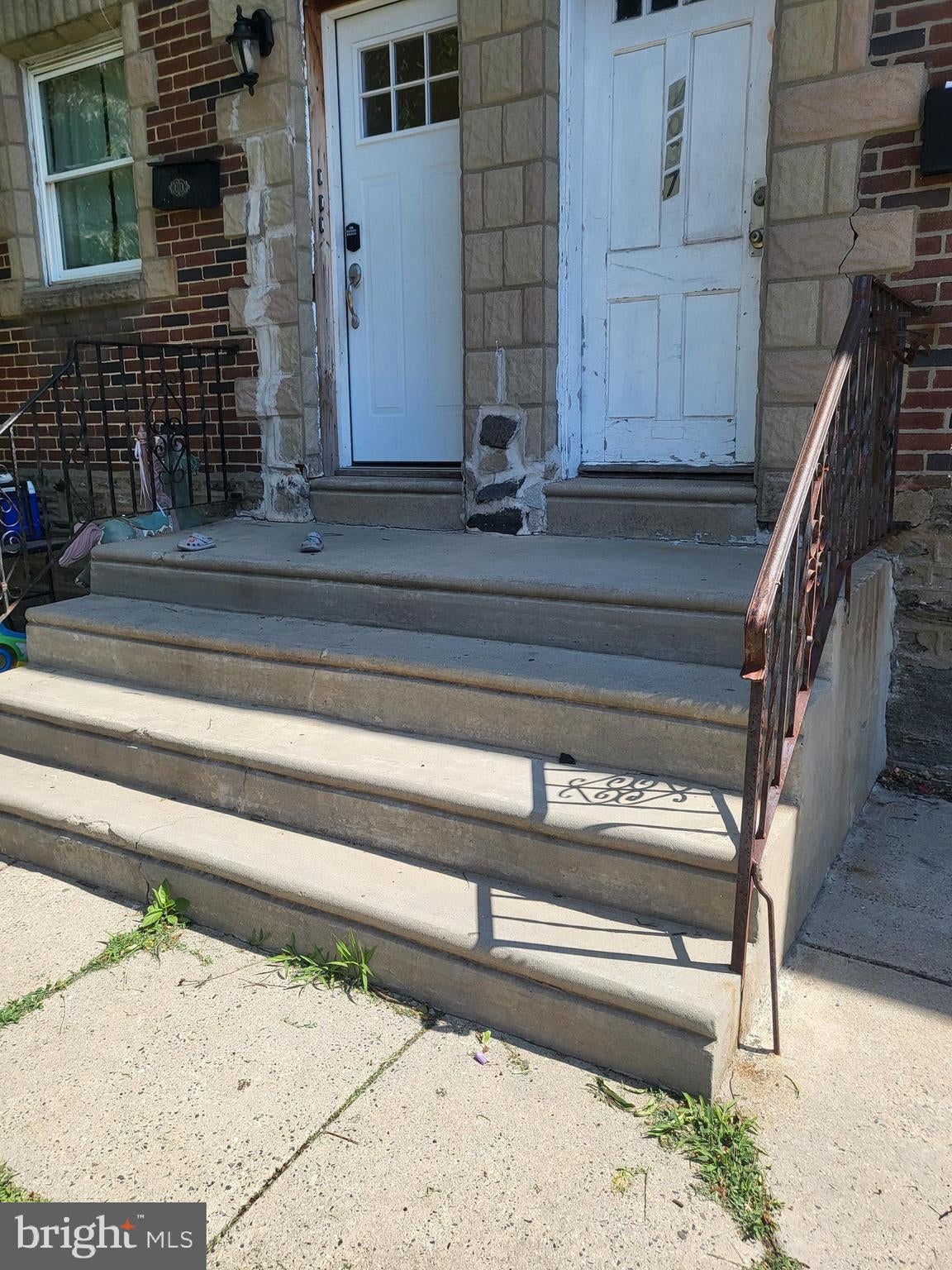 1037 FANSHAWE STREET