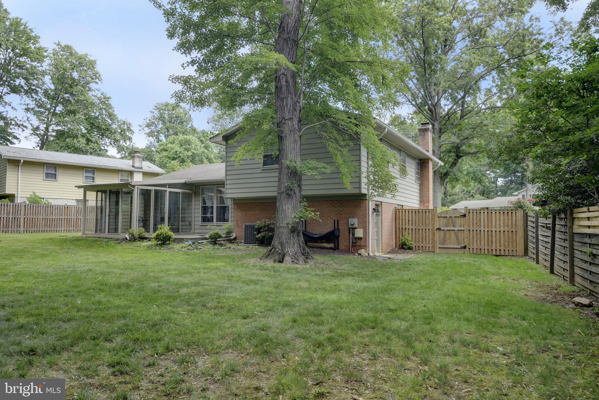 TYSONS VALLEY - Residential Lease