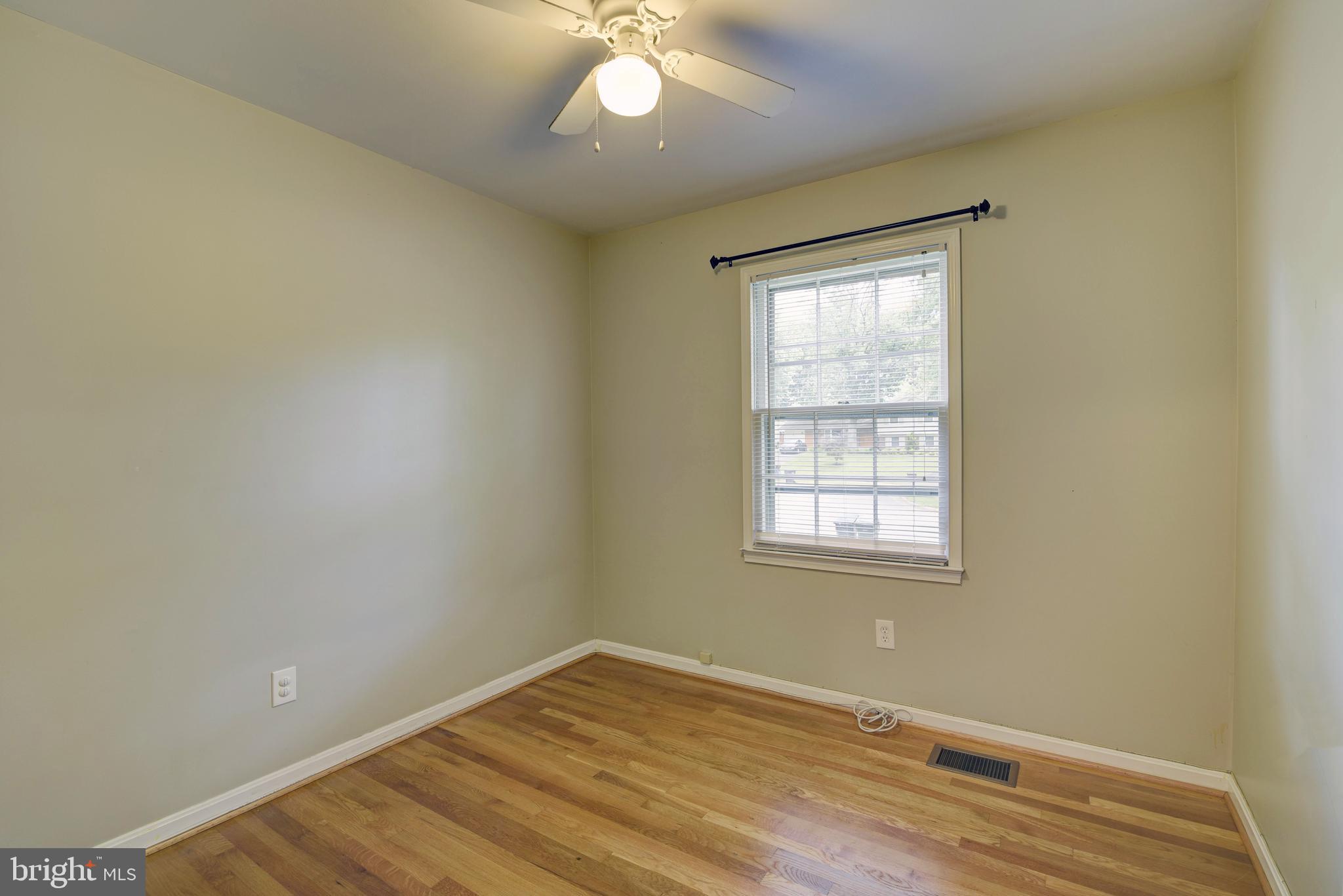 TYSONS VALLEY - Residential Lease