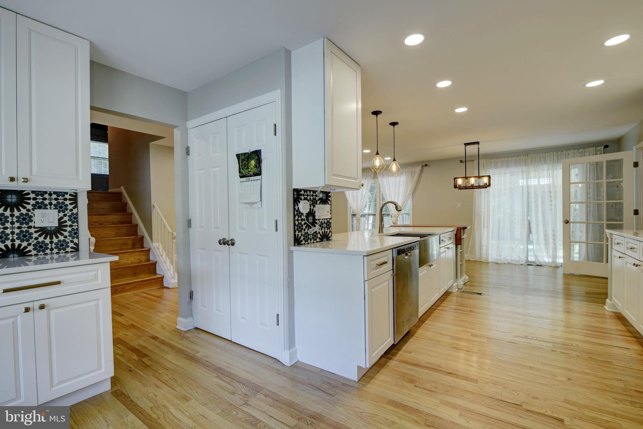 TYSONS VALLEY - Residential Lease