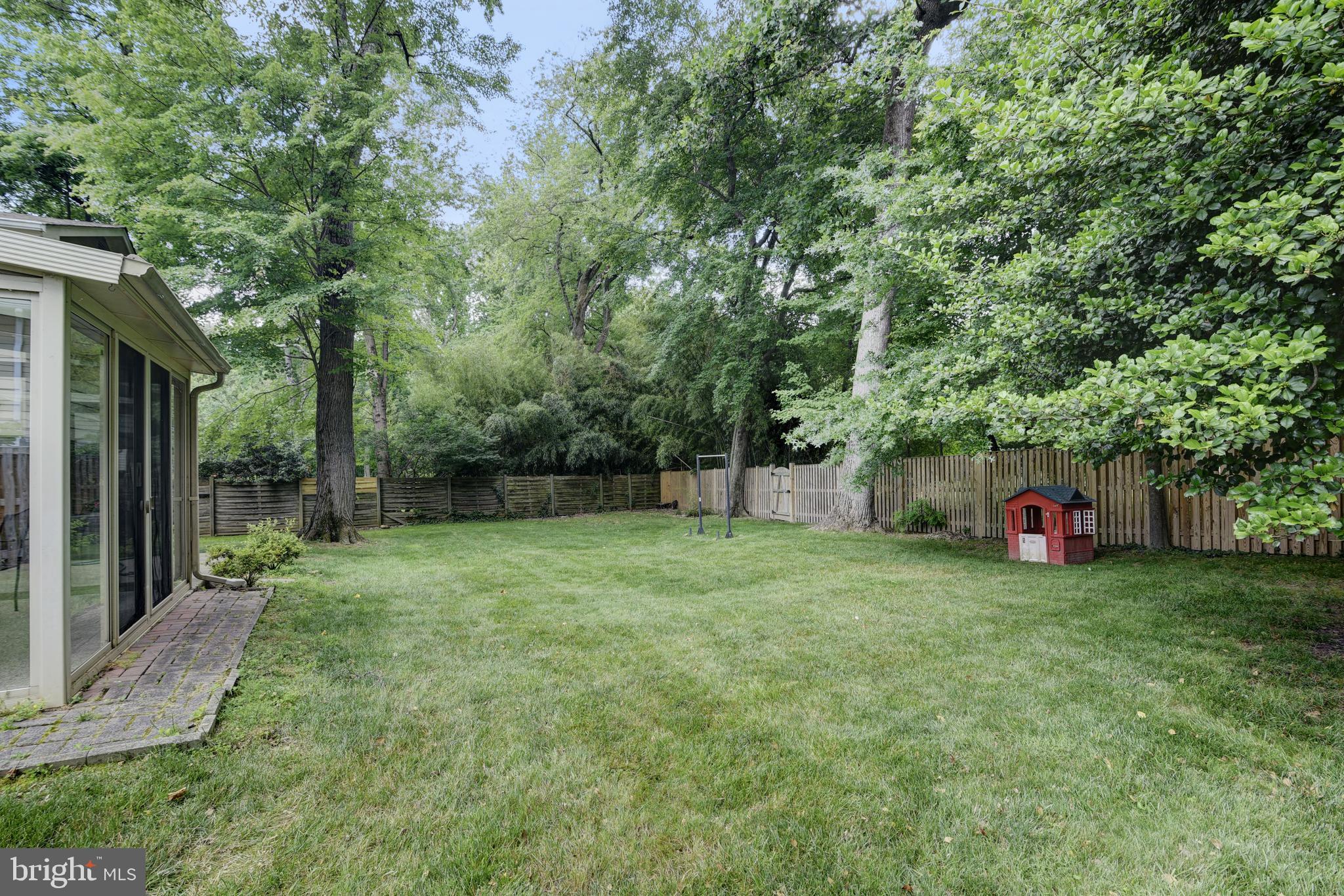 TYSONS VALLEY - Residential Lease